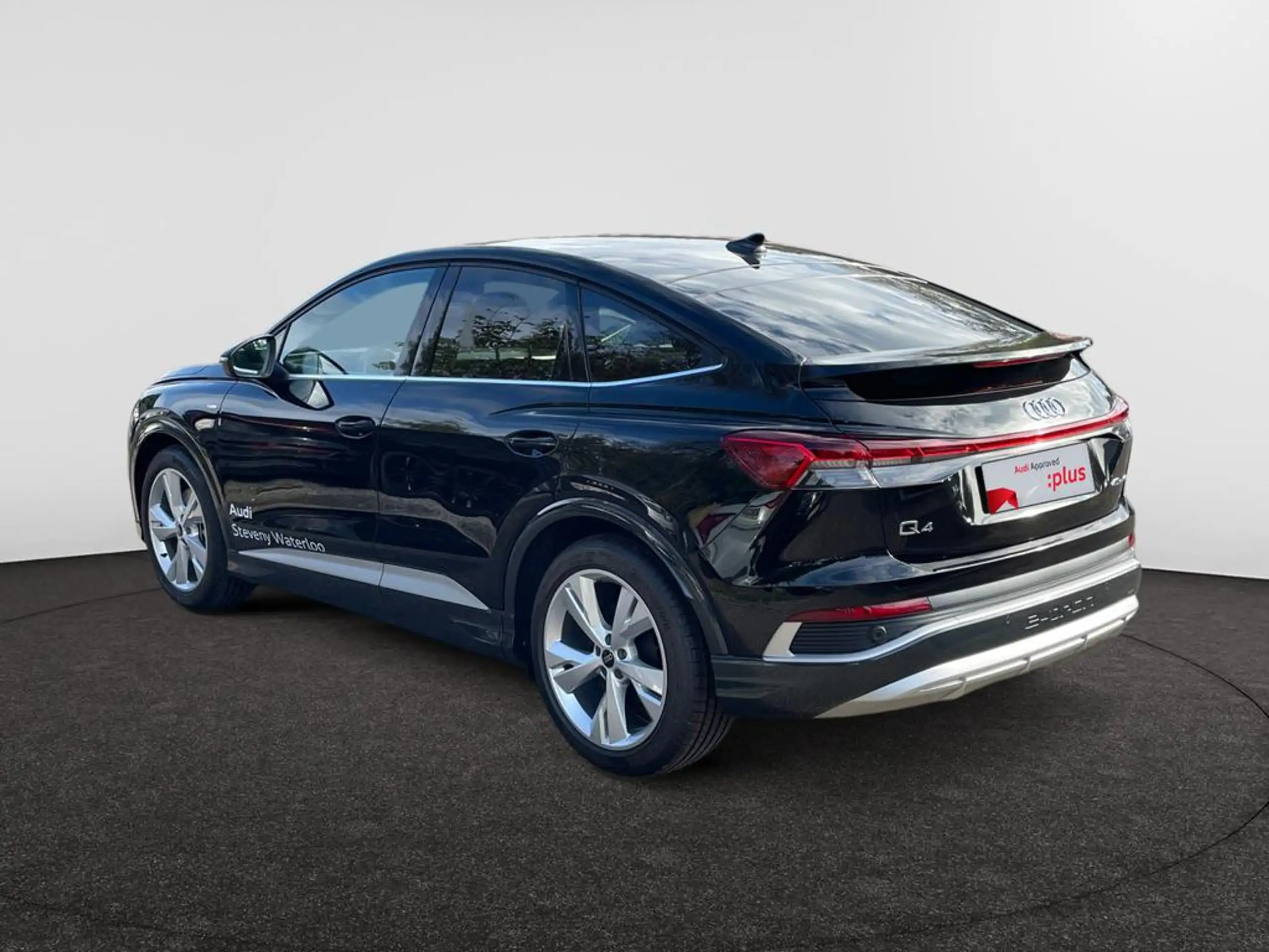 Audi - Q4 e-tron