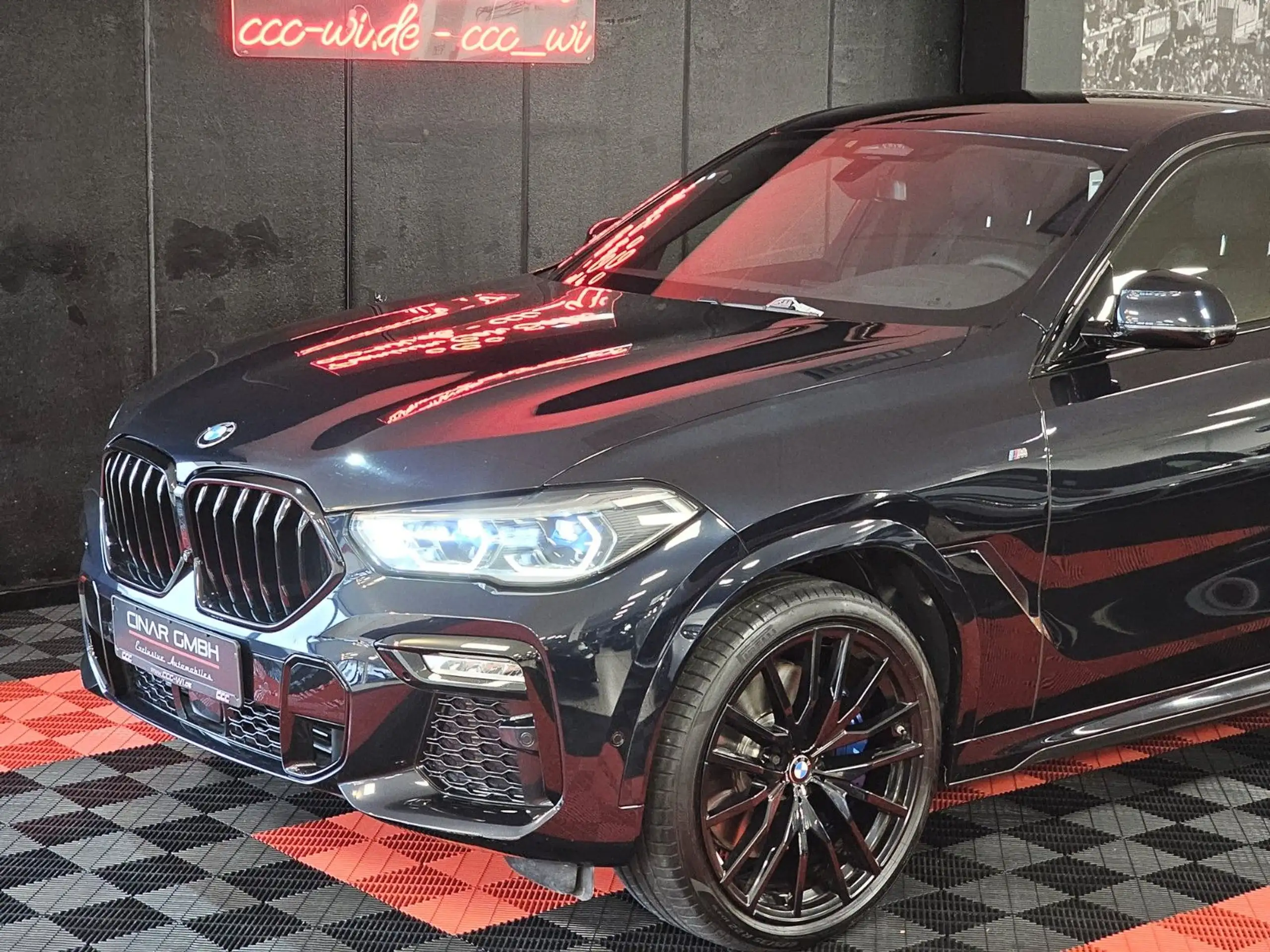 BMW - X6