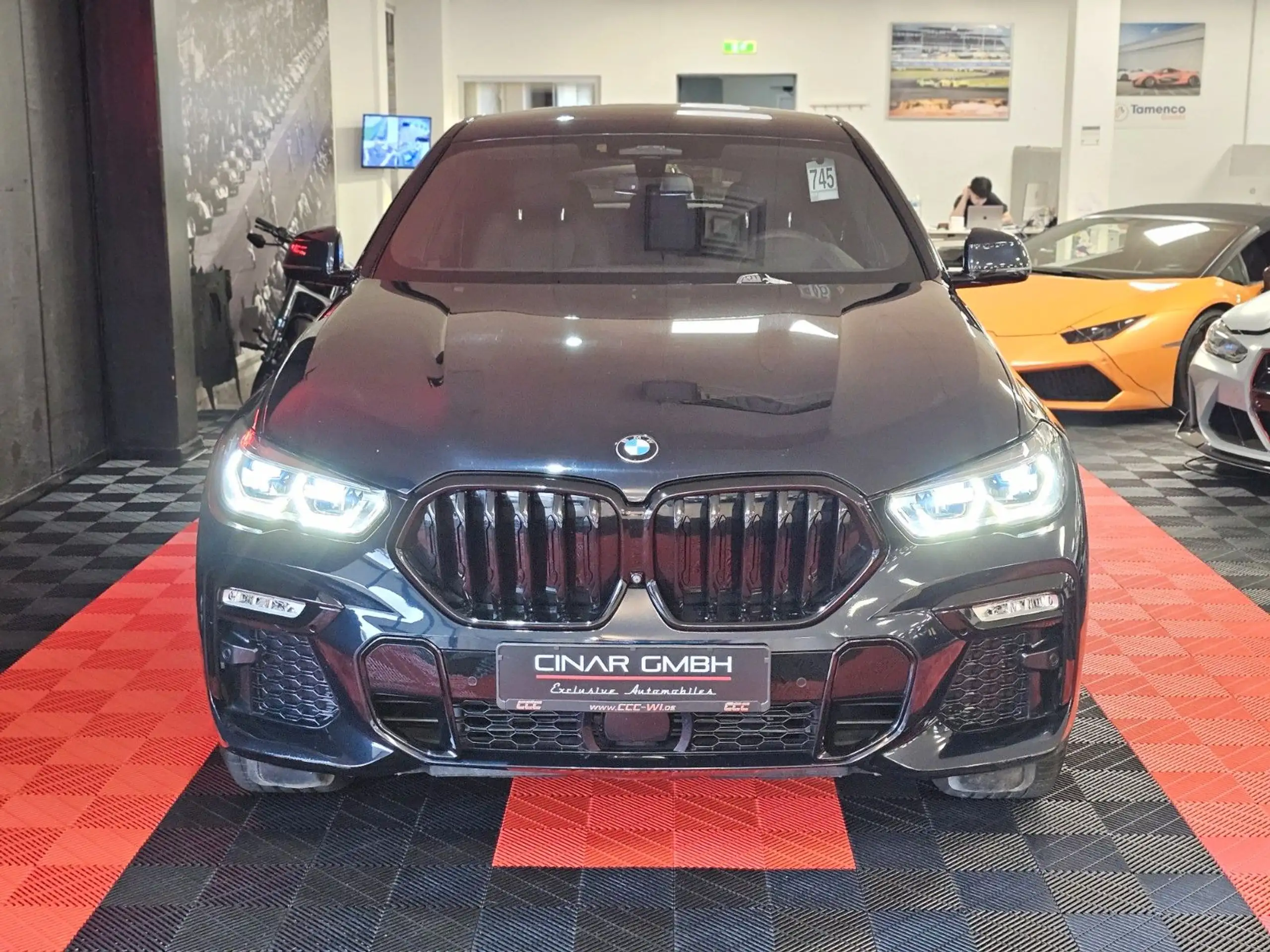 BMW - X6