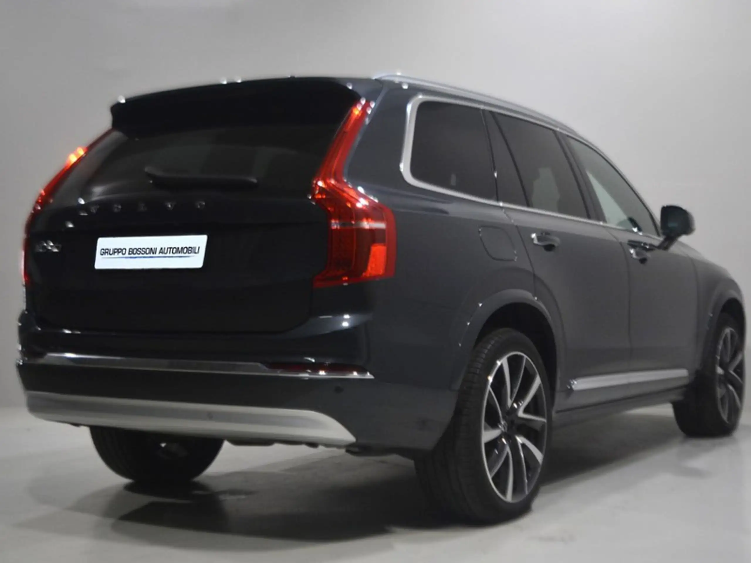 Volvo - XC90