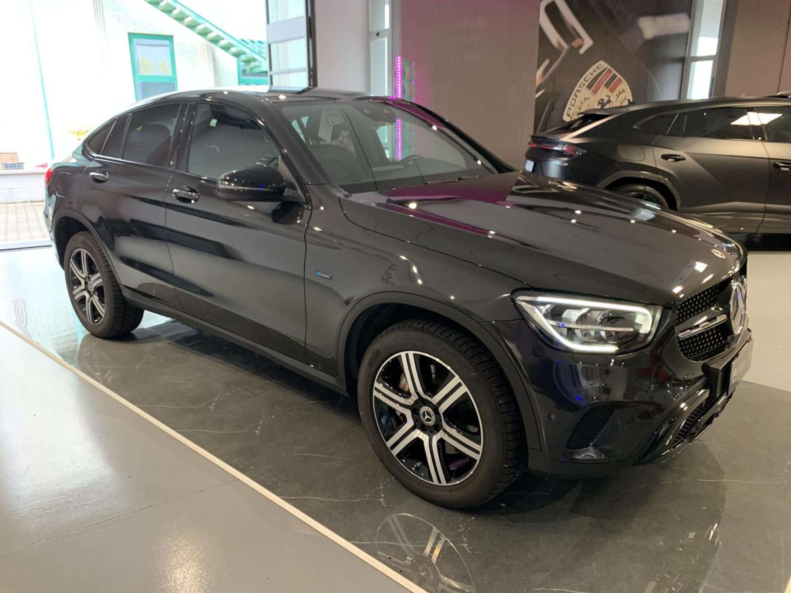 Mercedes-Benz - GLC 300