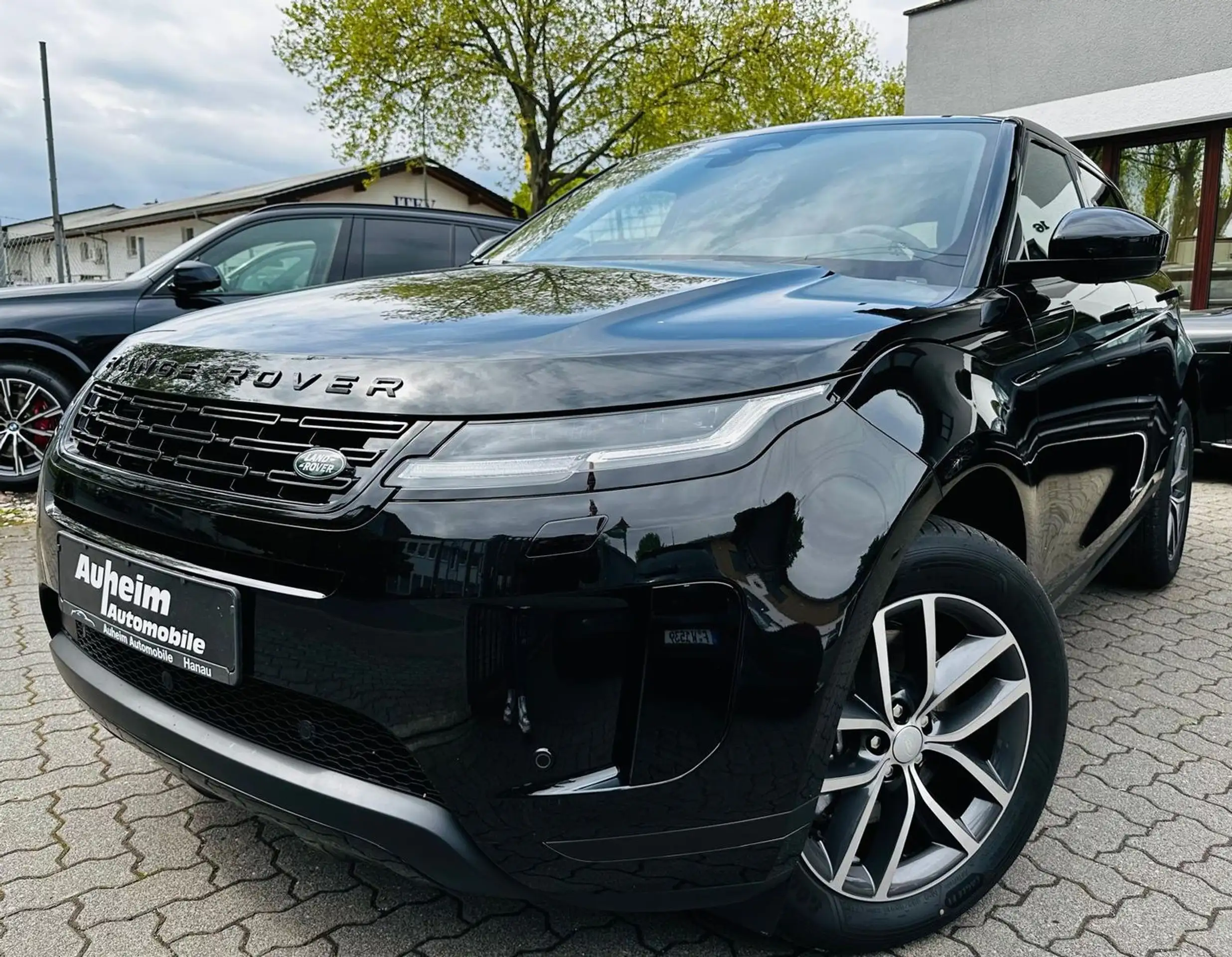 Land Rover - Range Rover Evoque