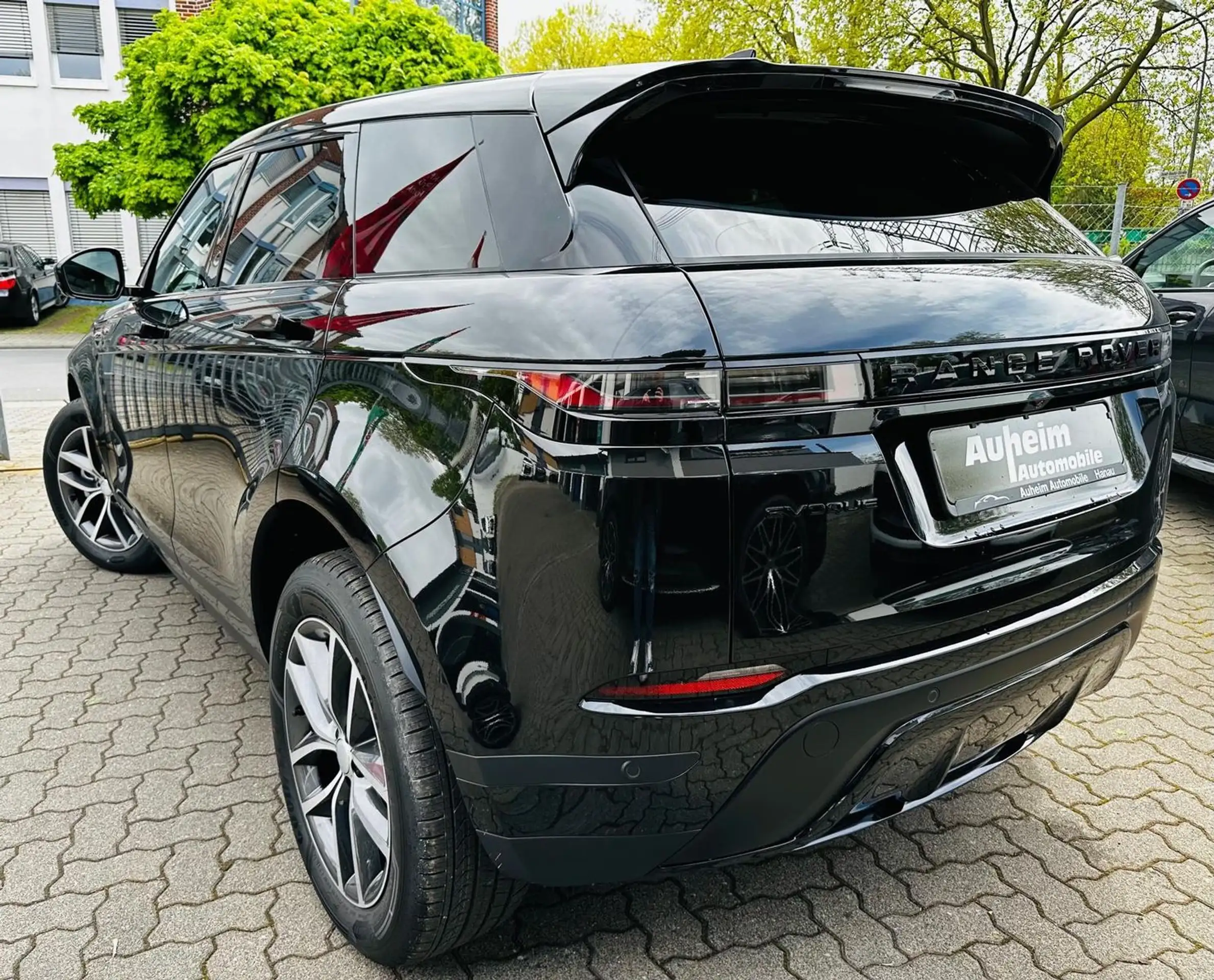 Land Rover - Range Rover Evoque