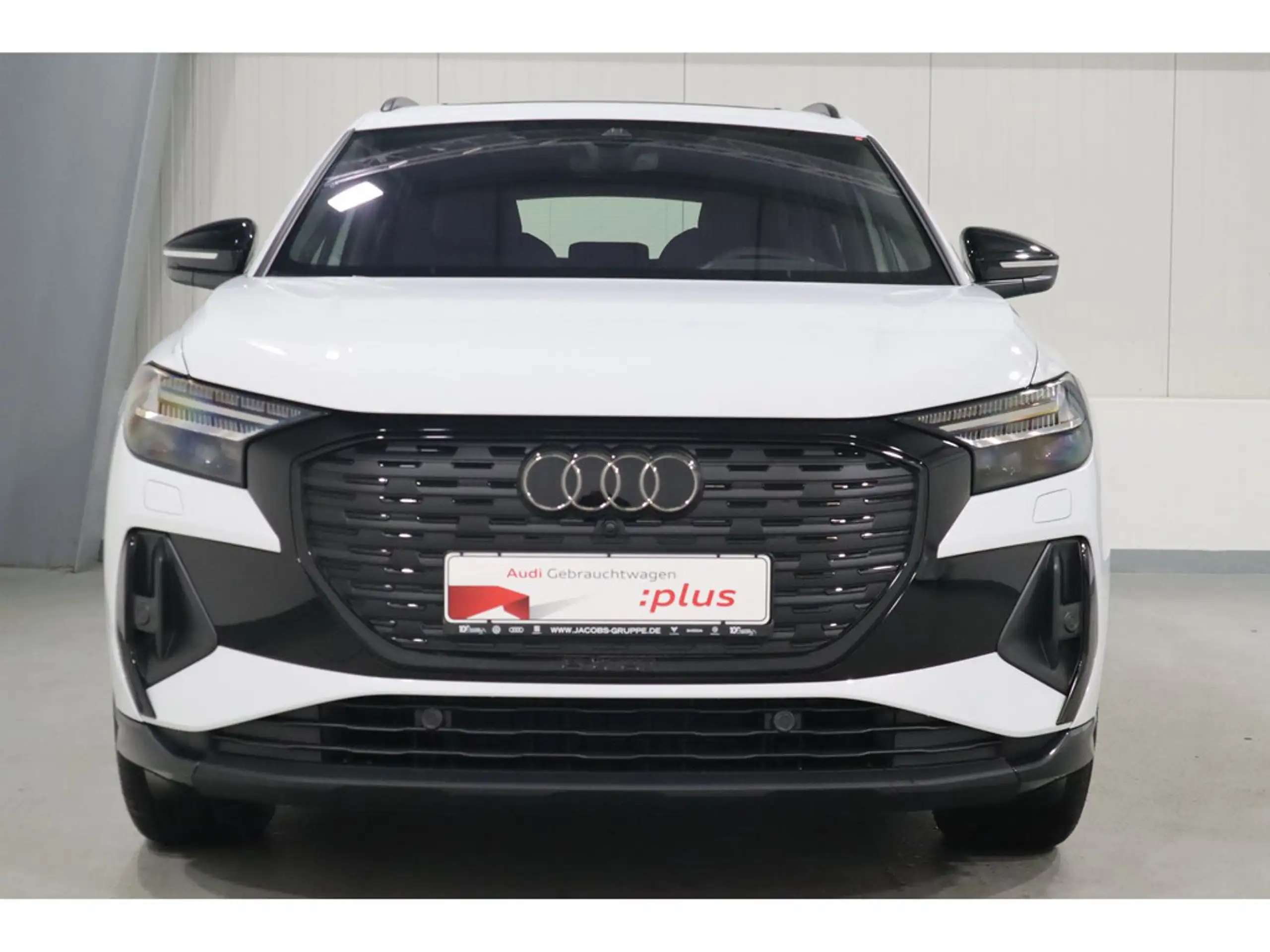 Audi - Q4 e-tron