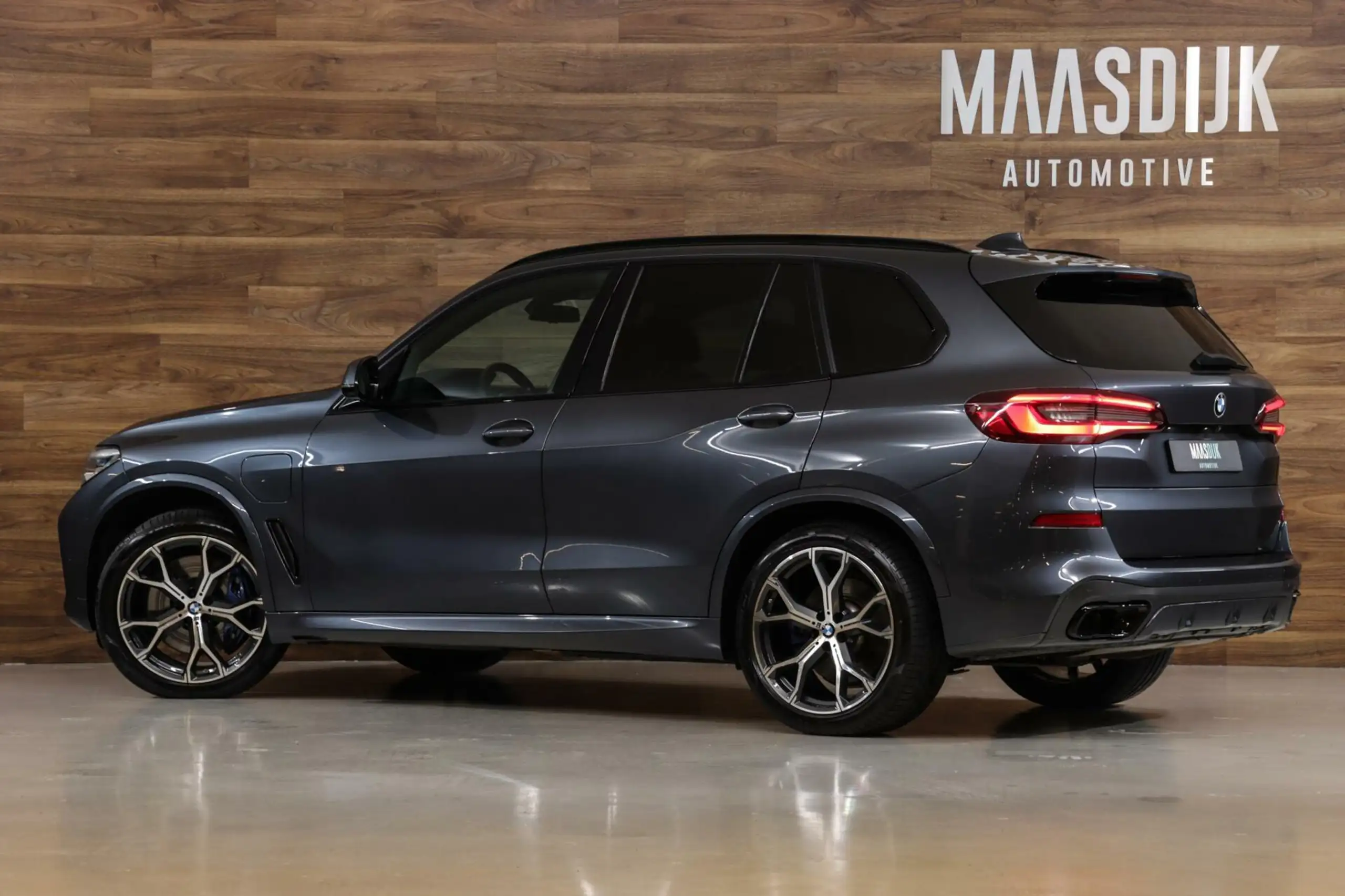 BMW - X5