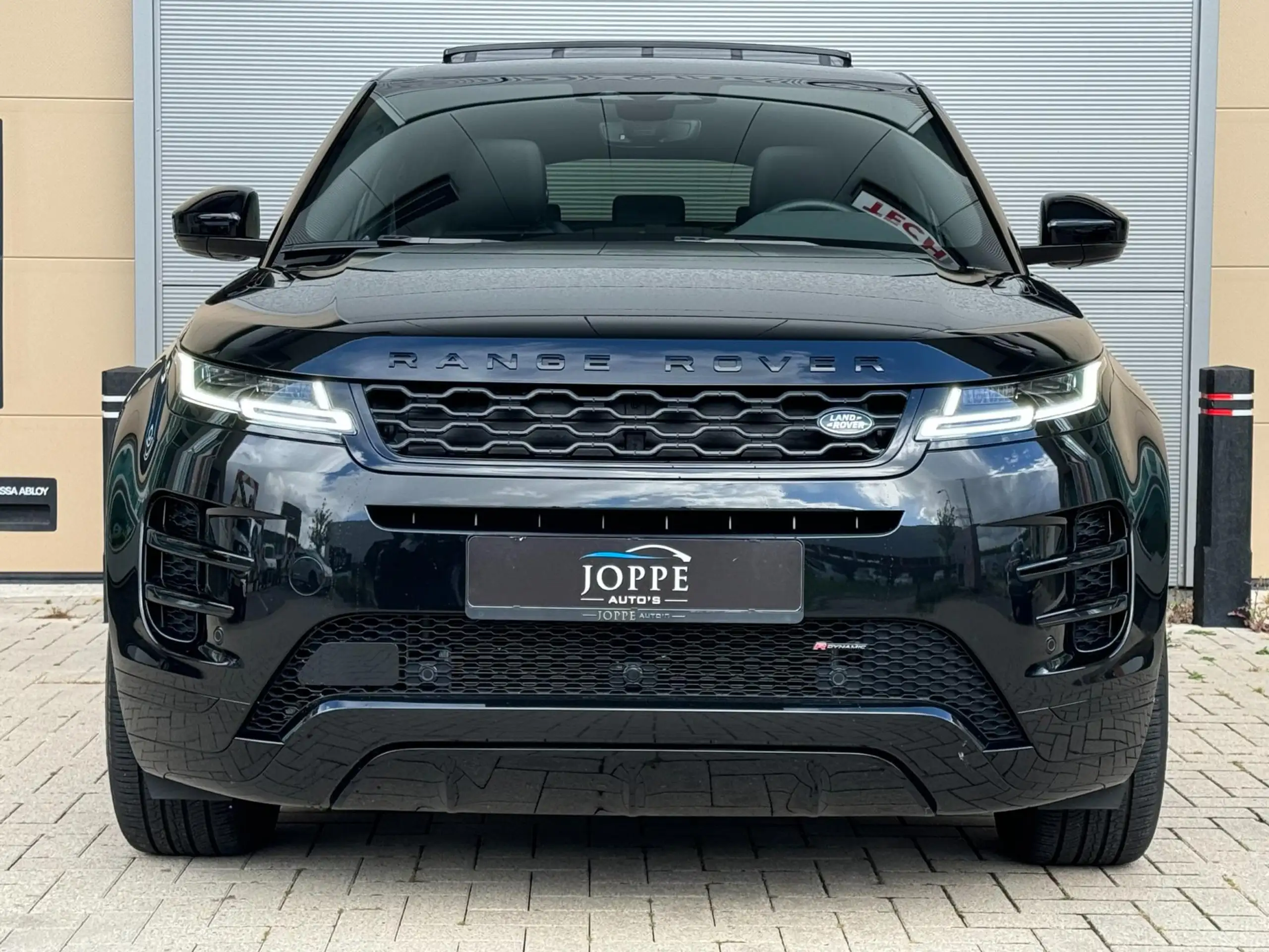 Land Rover - Range Rover Evoque