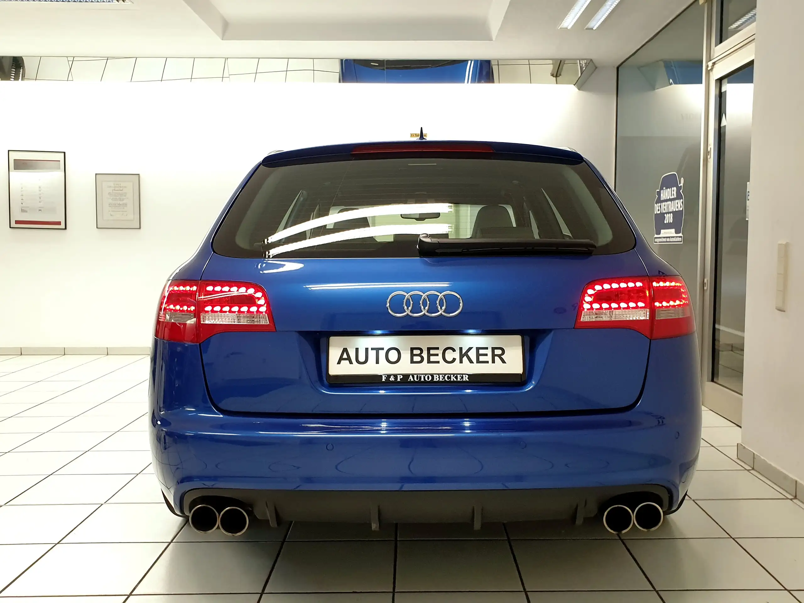 Audi - RS6