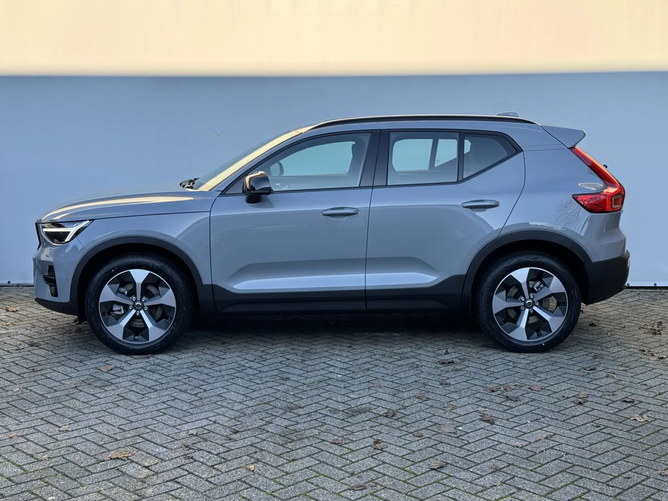 Volvo - XC40