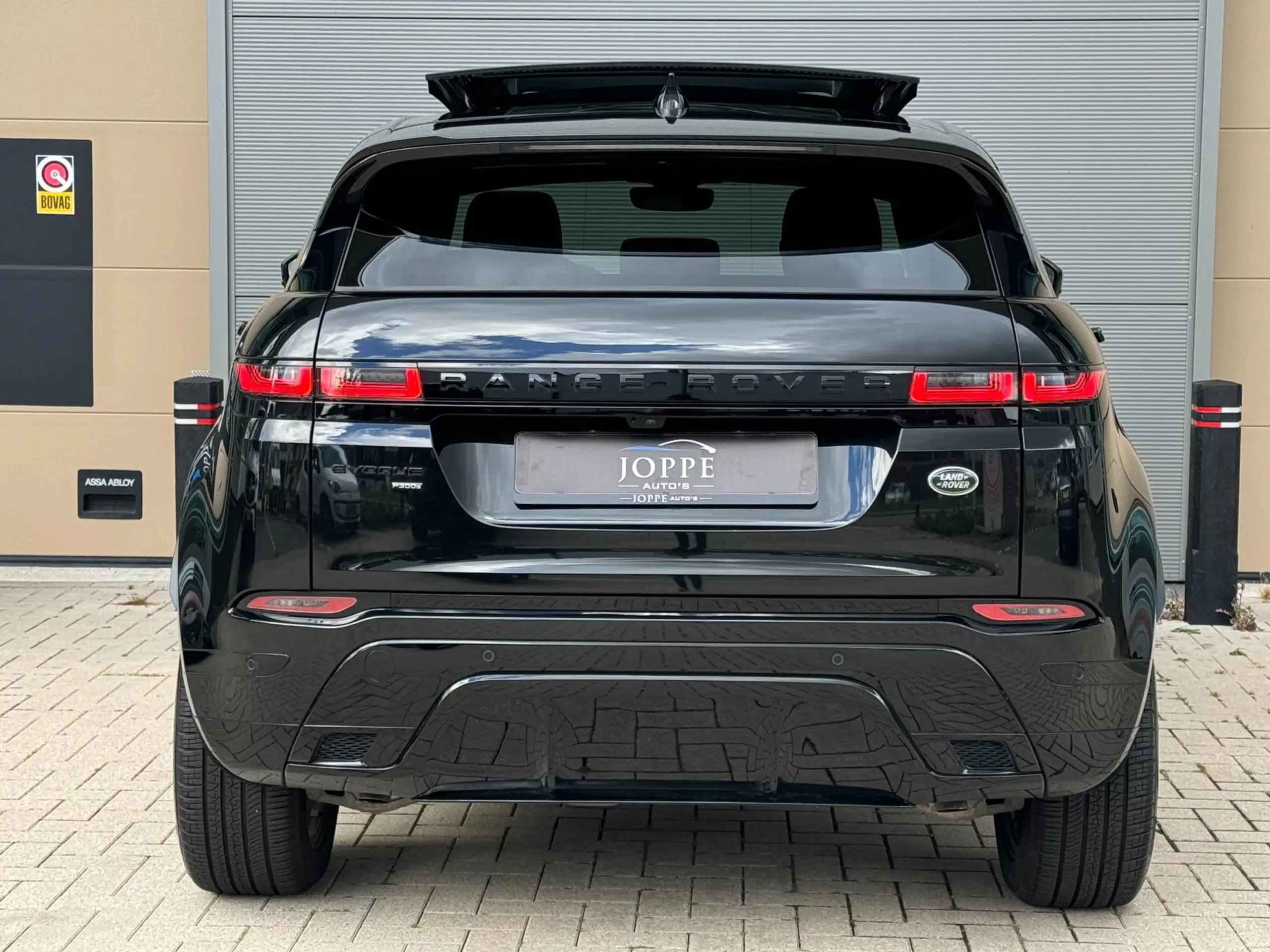 Land Rover - Range Rover Evoque