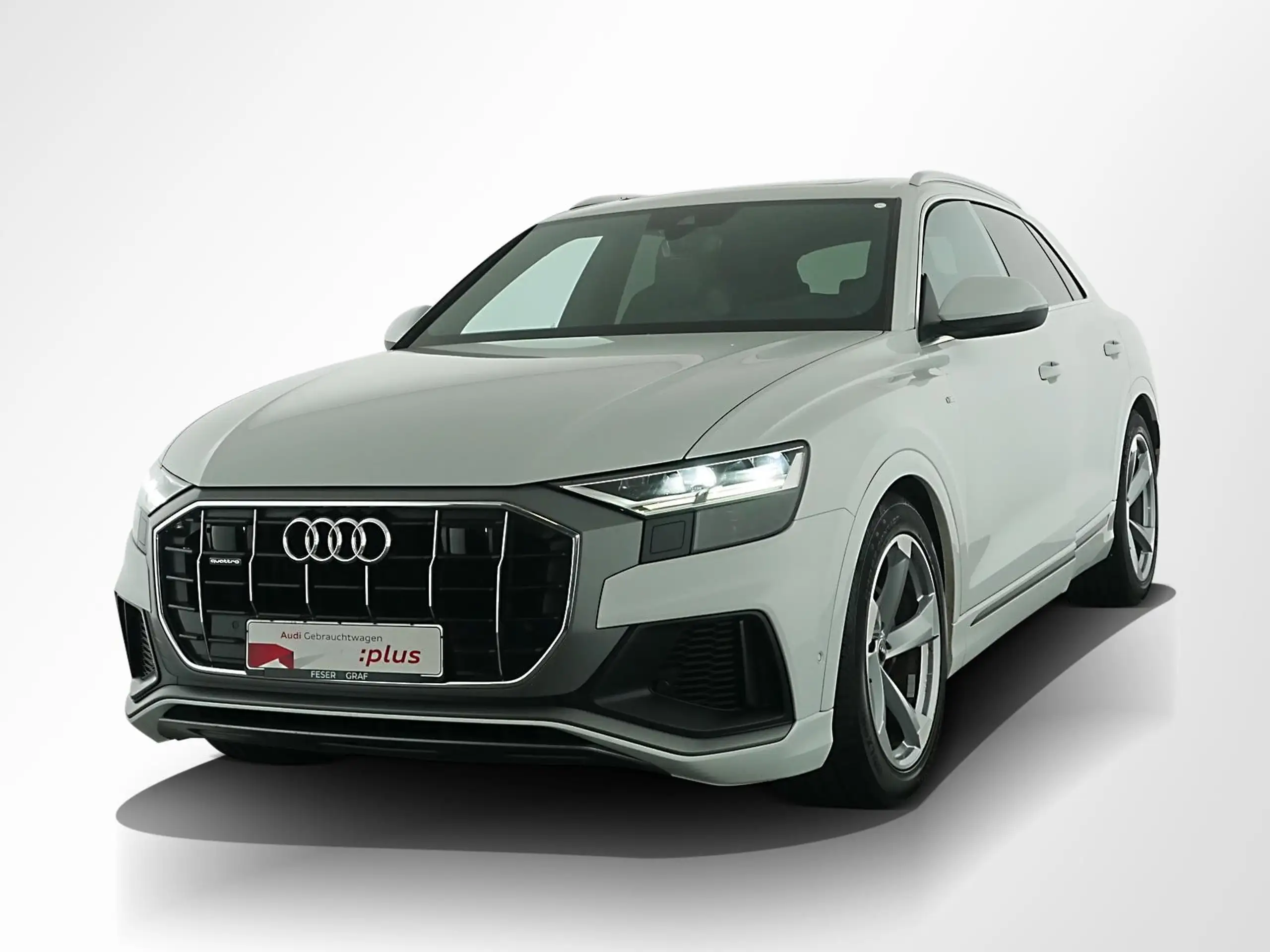 Audi - Q8