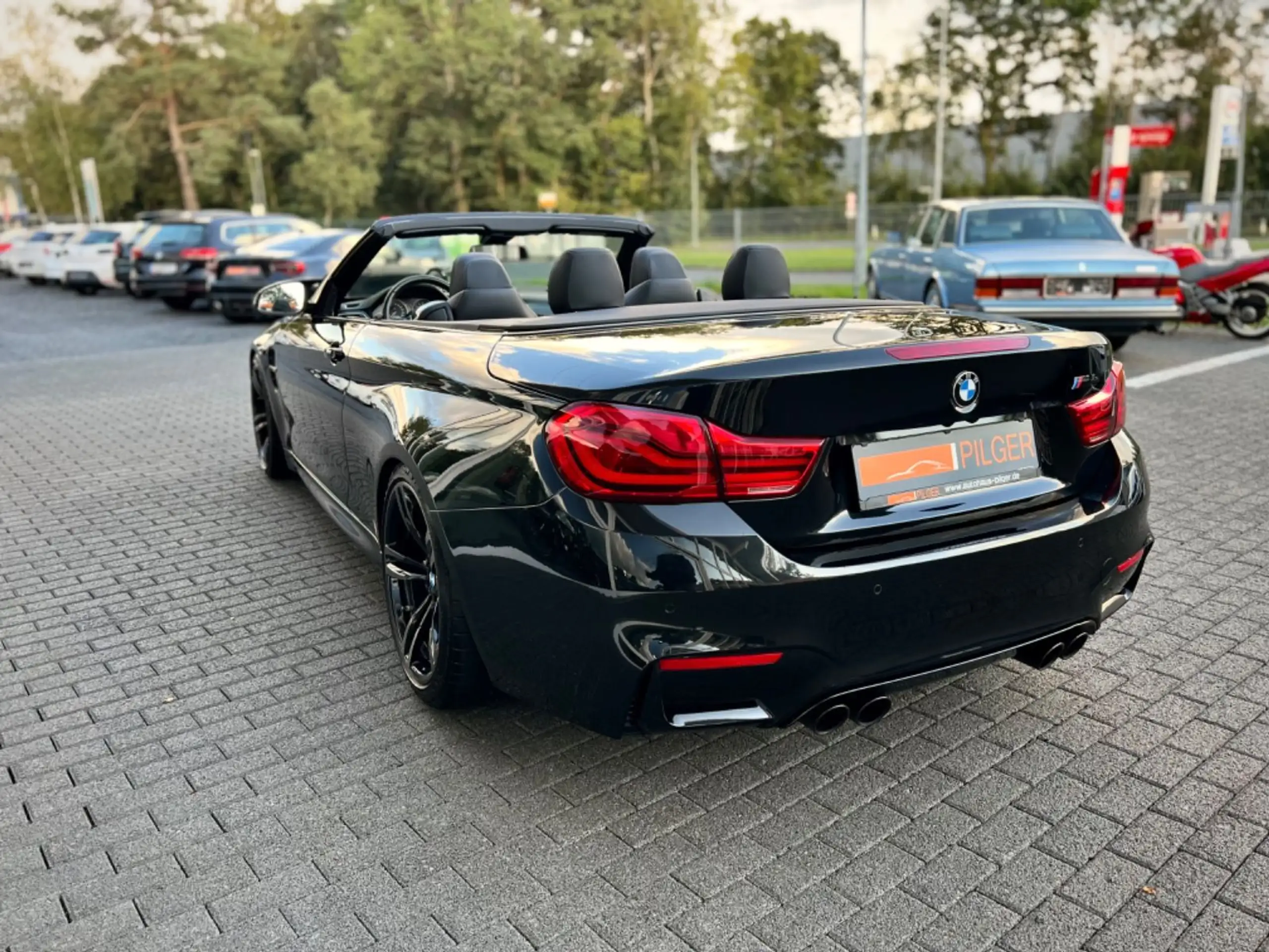 BMW - M4