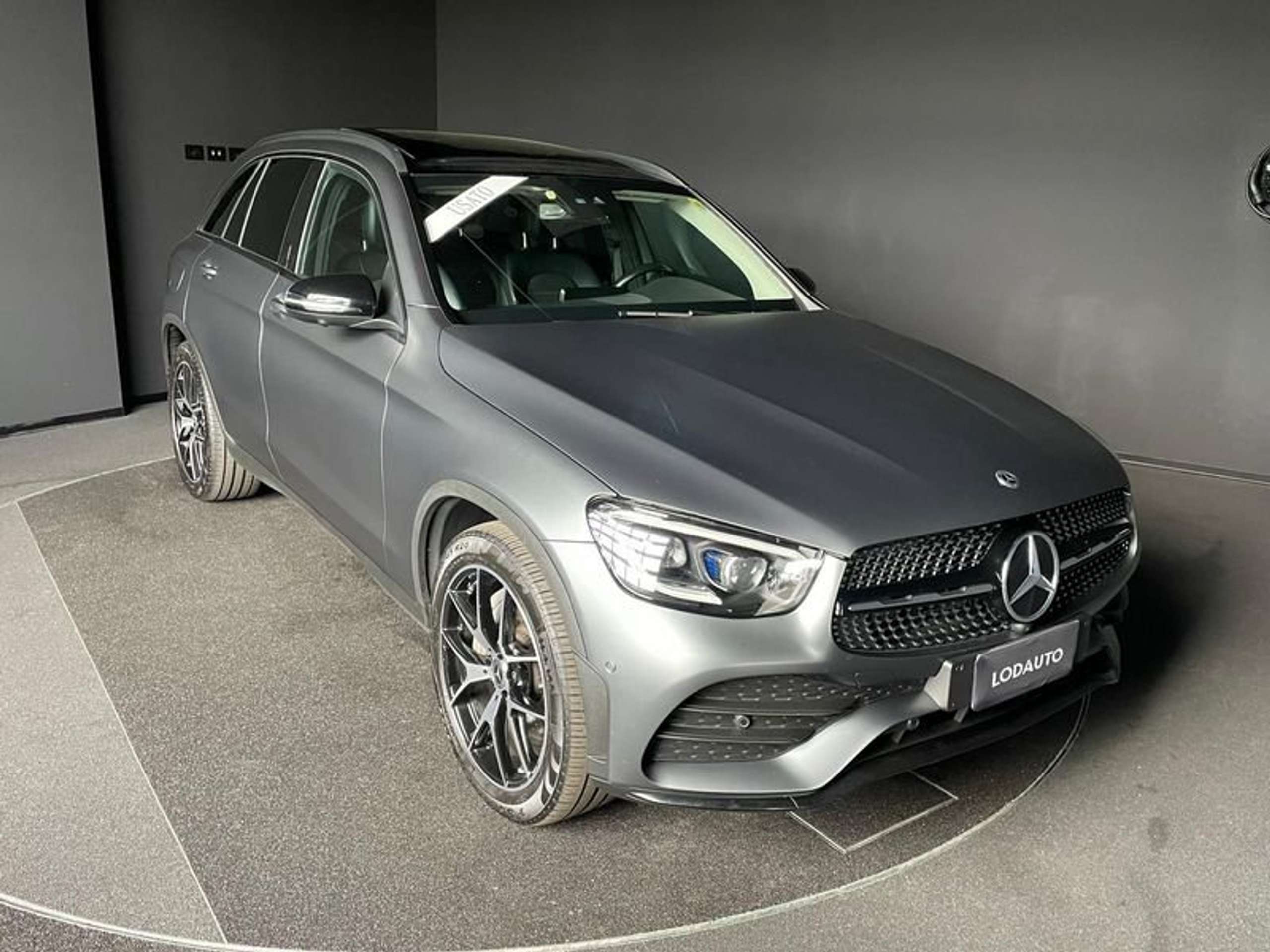 Mercedes-Benz - GLC 300