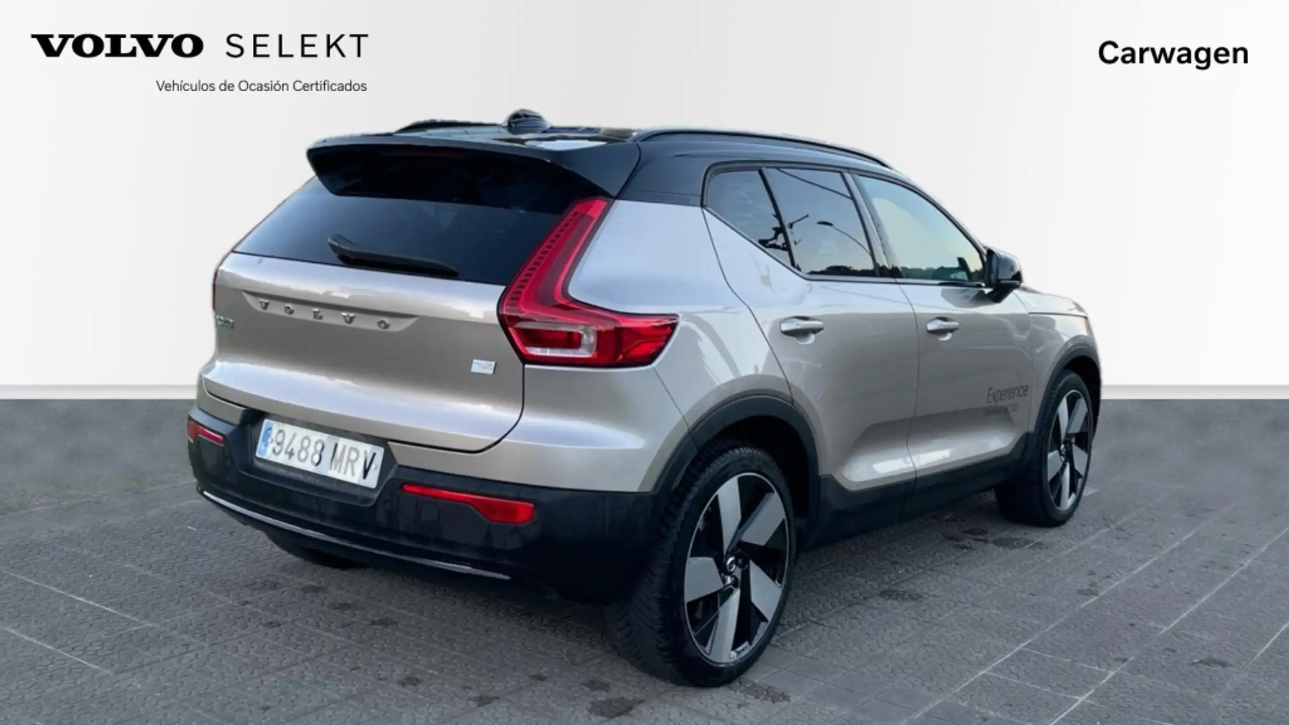 Volvo - XC40