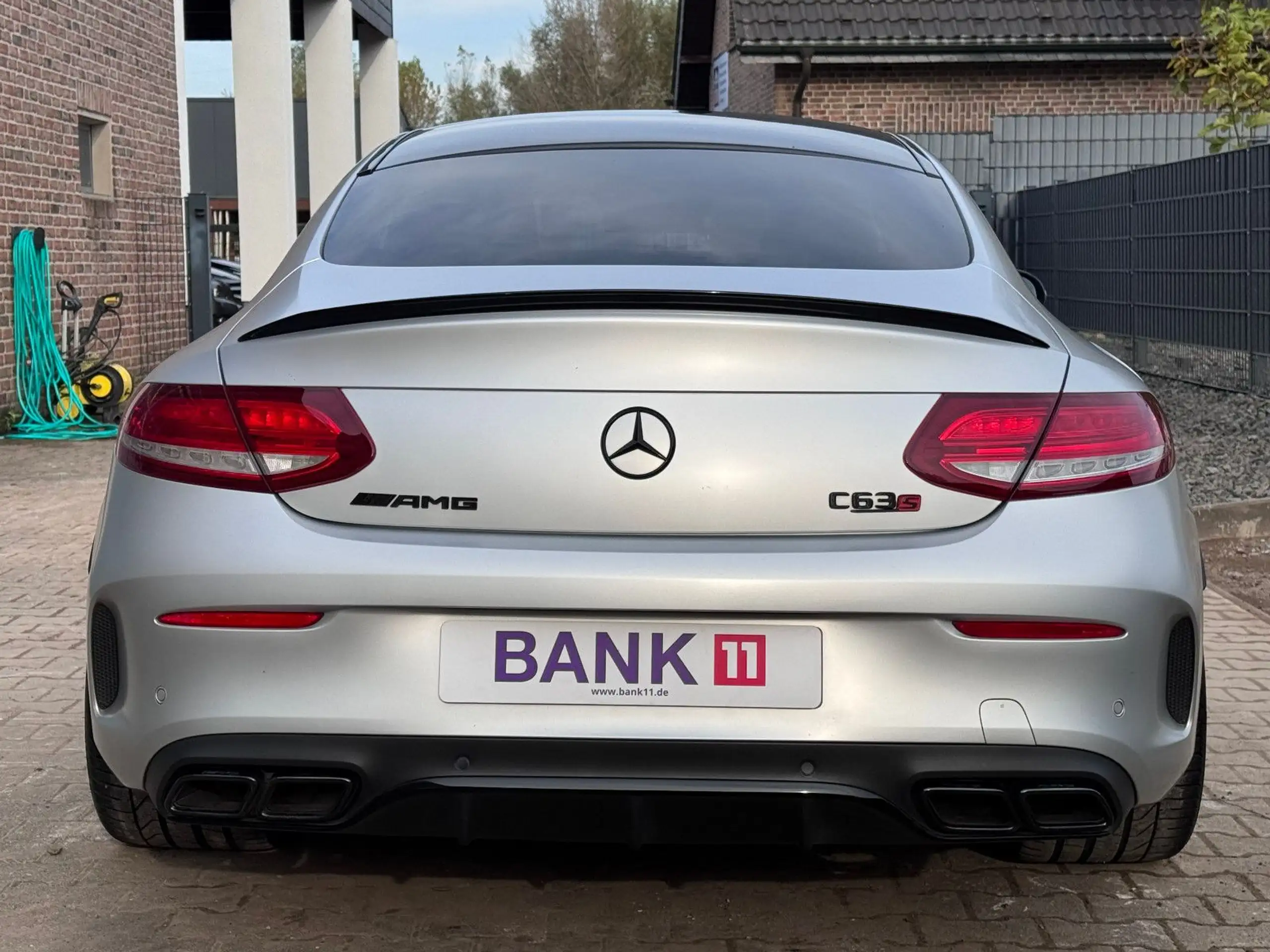 Mercedes-Benz - C 63 AMG