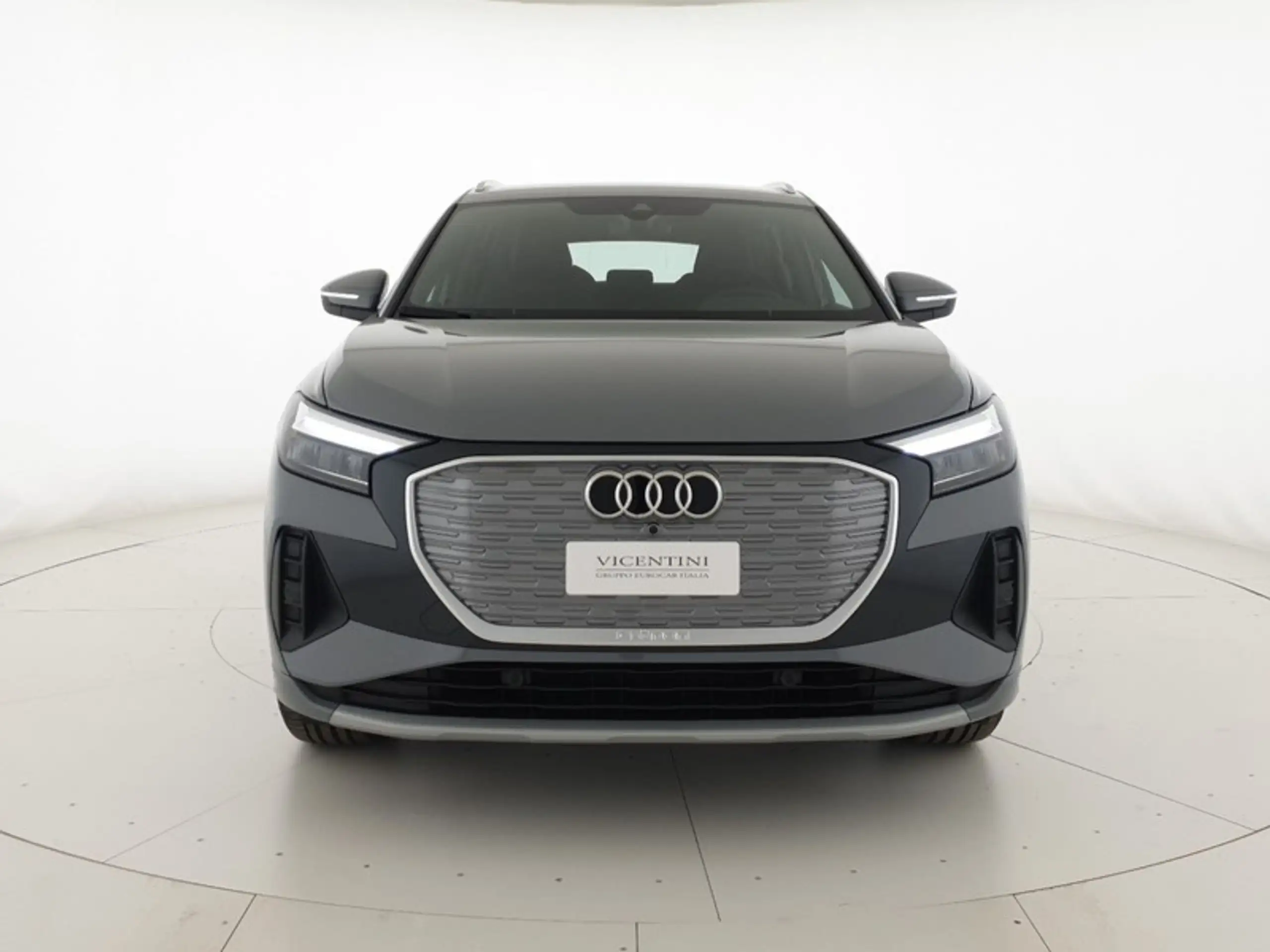 Audi - Q4 e-tron