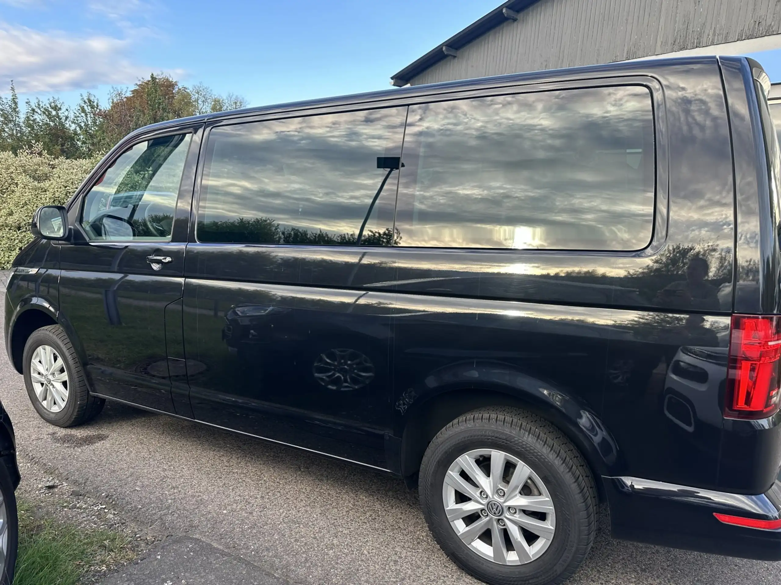 Volkswagen - T6.1 Caravelle