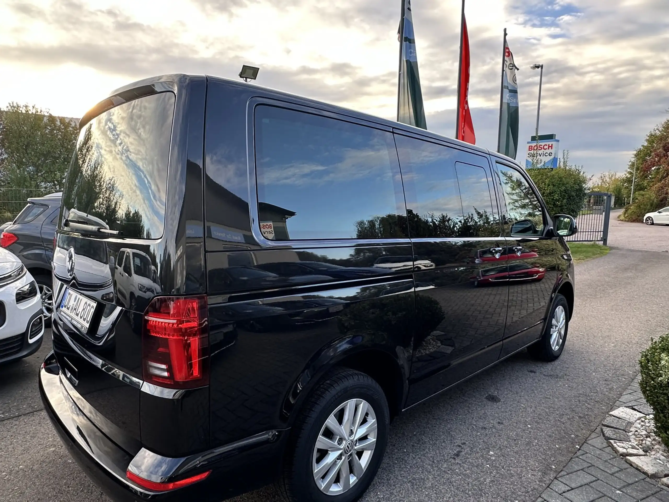 Volkswagen - T6.1 Caravelle