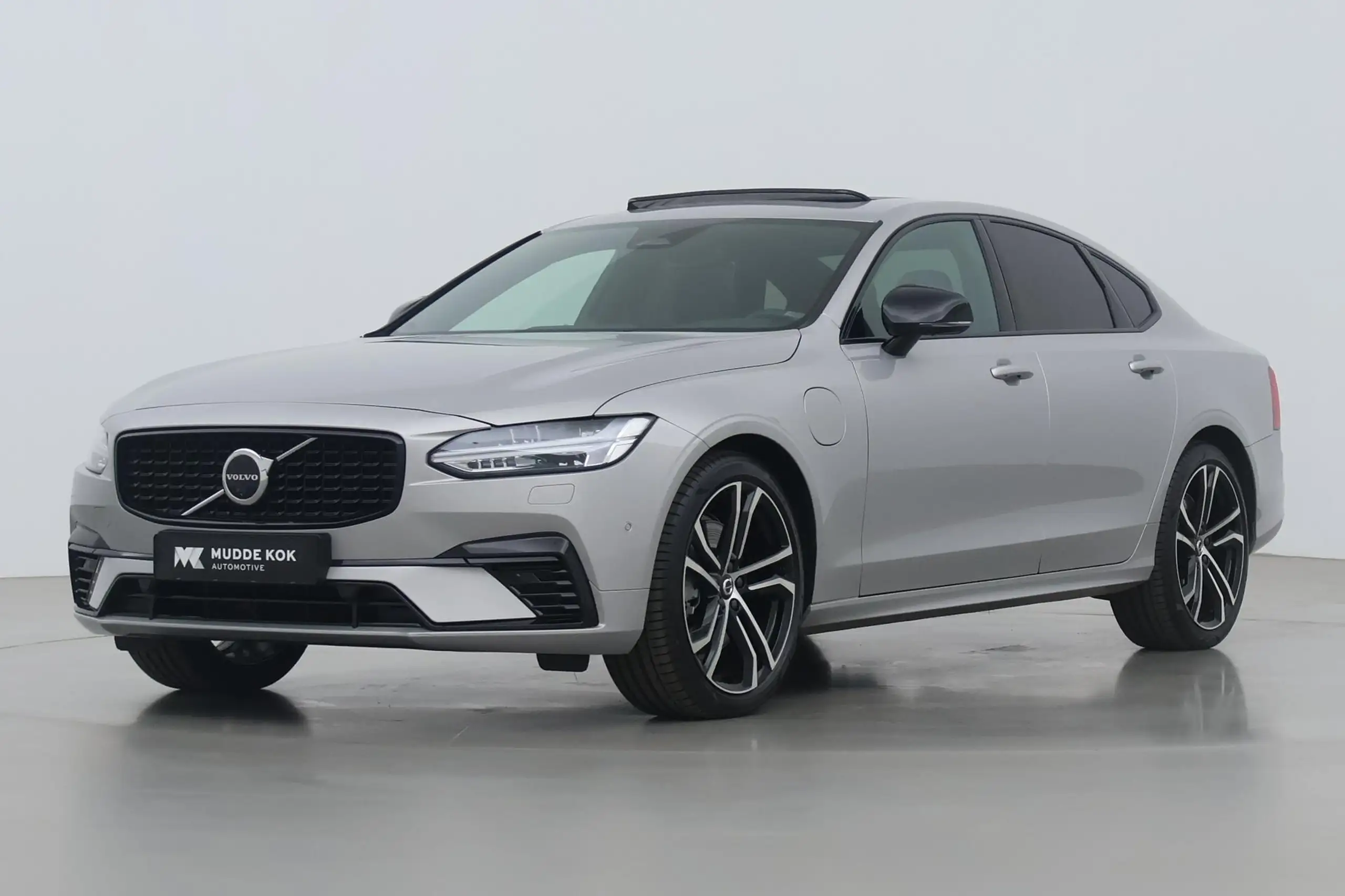 Volvo - S90