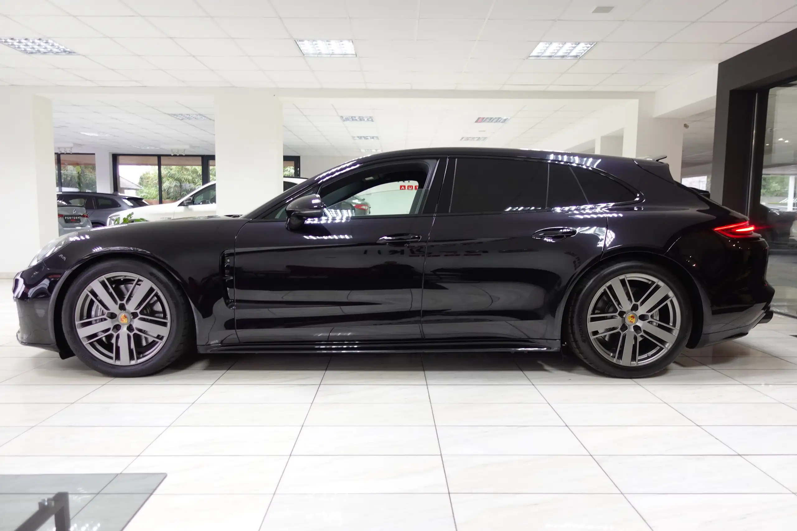 Porsche - Panamera