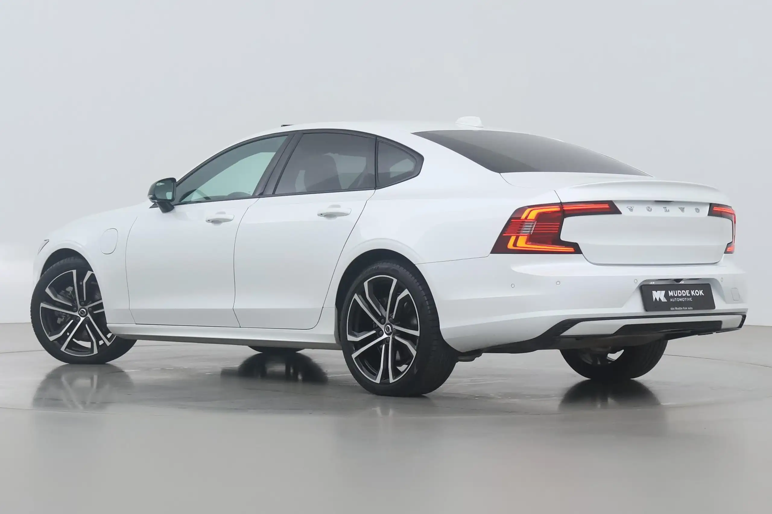 Volvo - S90