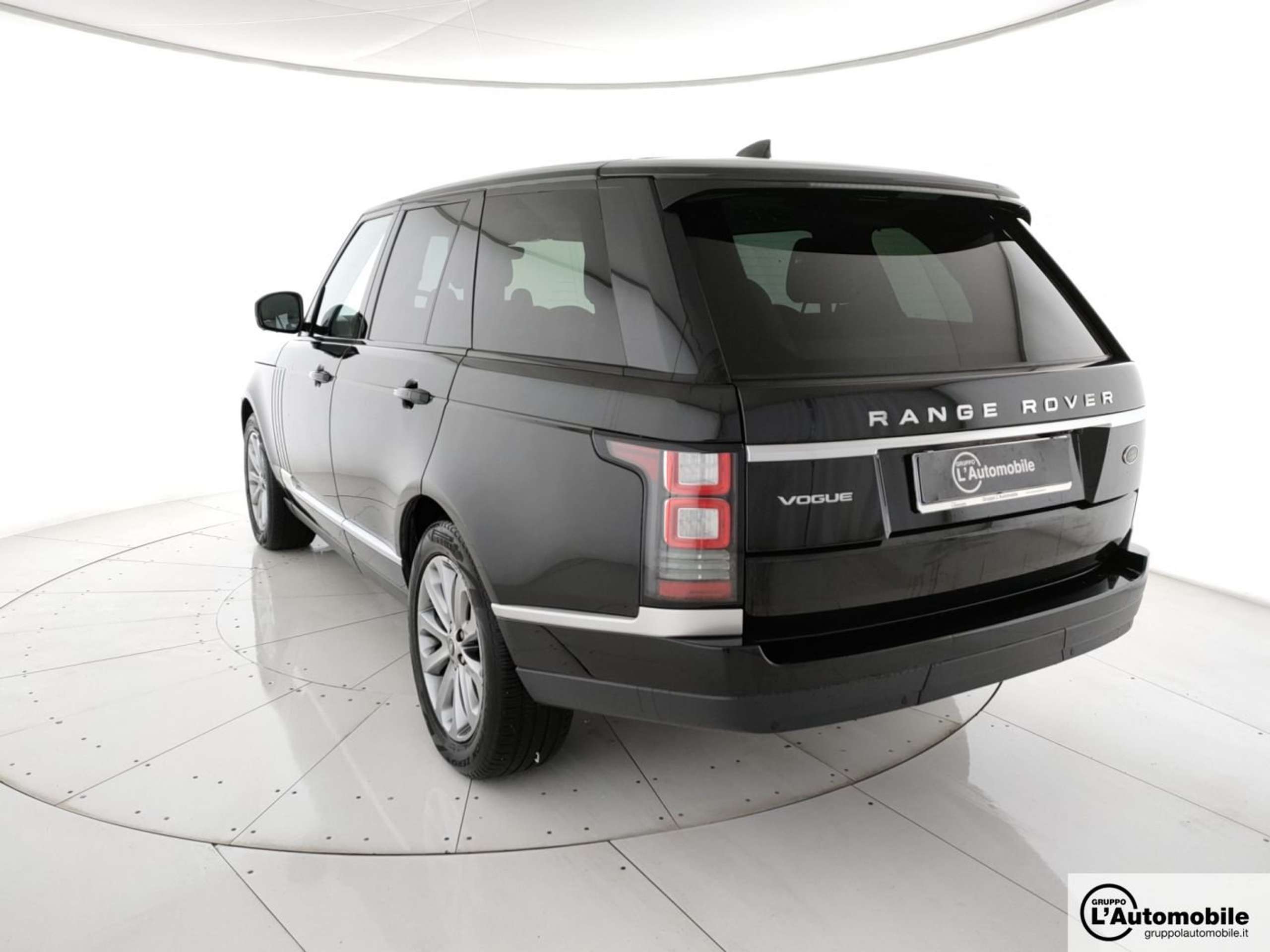 Land Rover - Range Rover