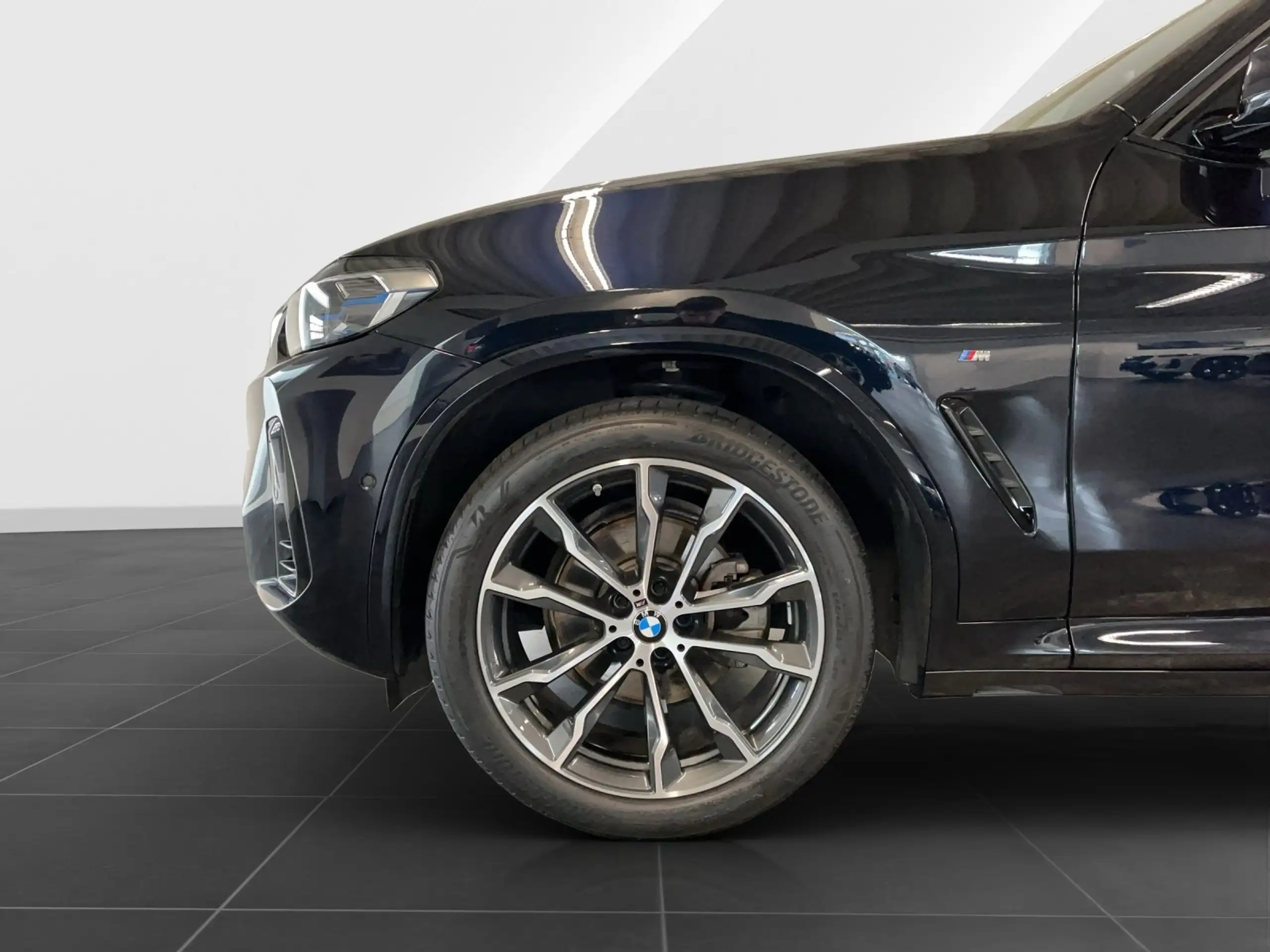 BMW - X3