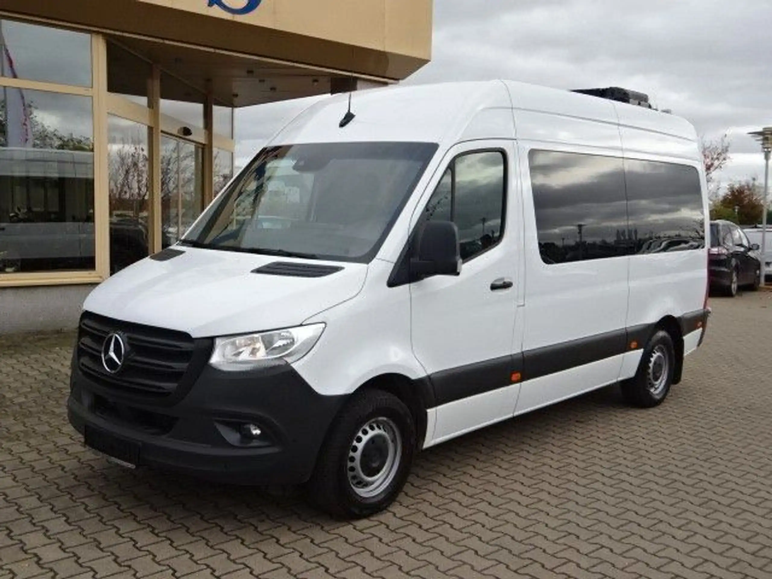 Mercedes-Benz - Sprinter