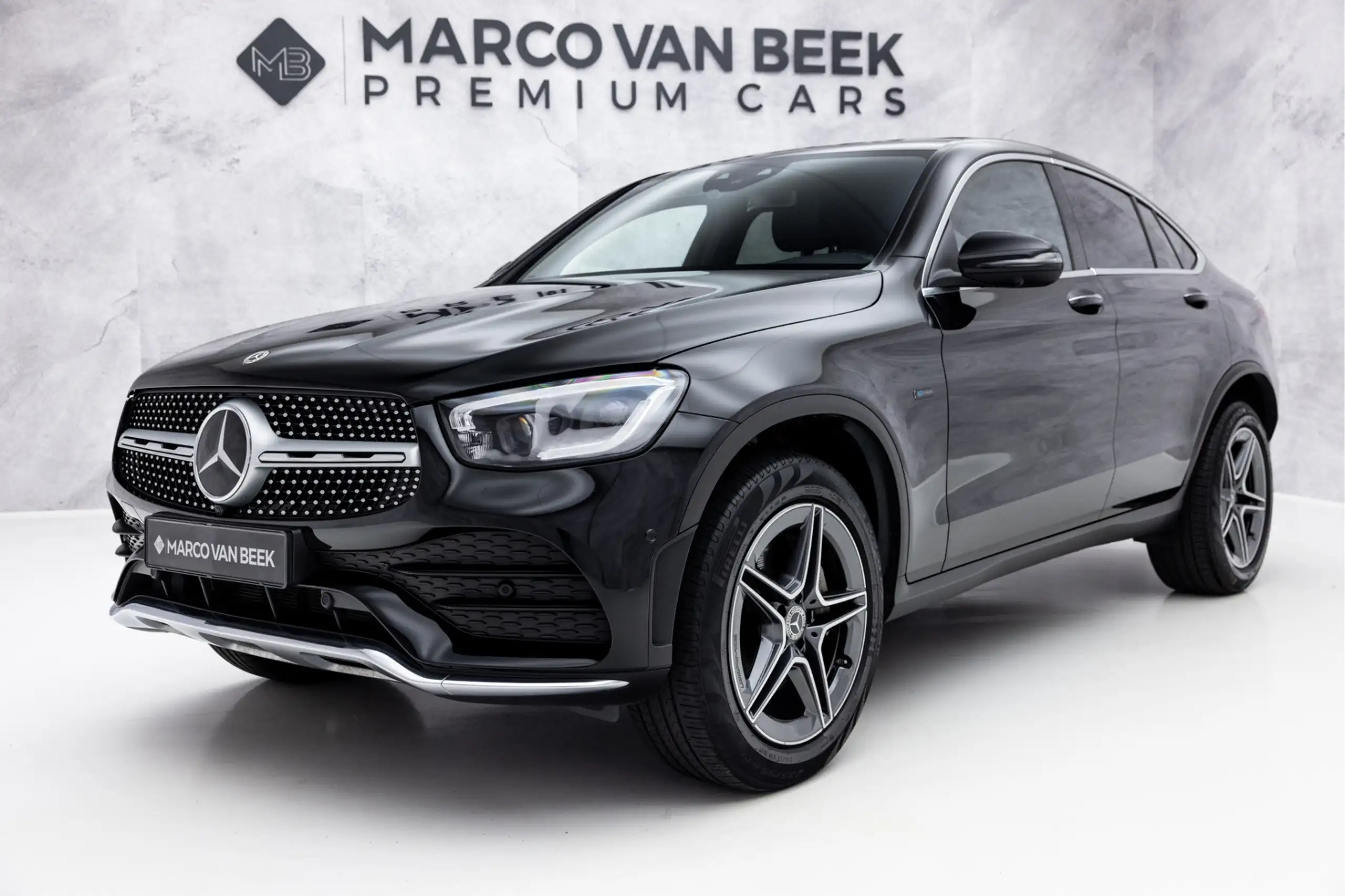 Mercedes-Benz - GLC 300