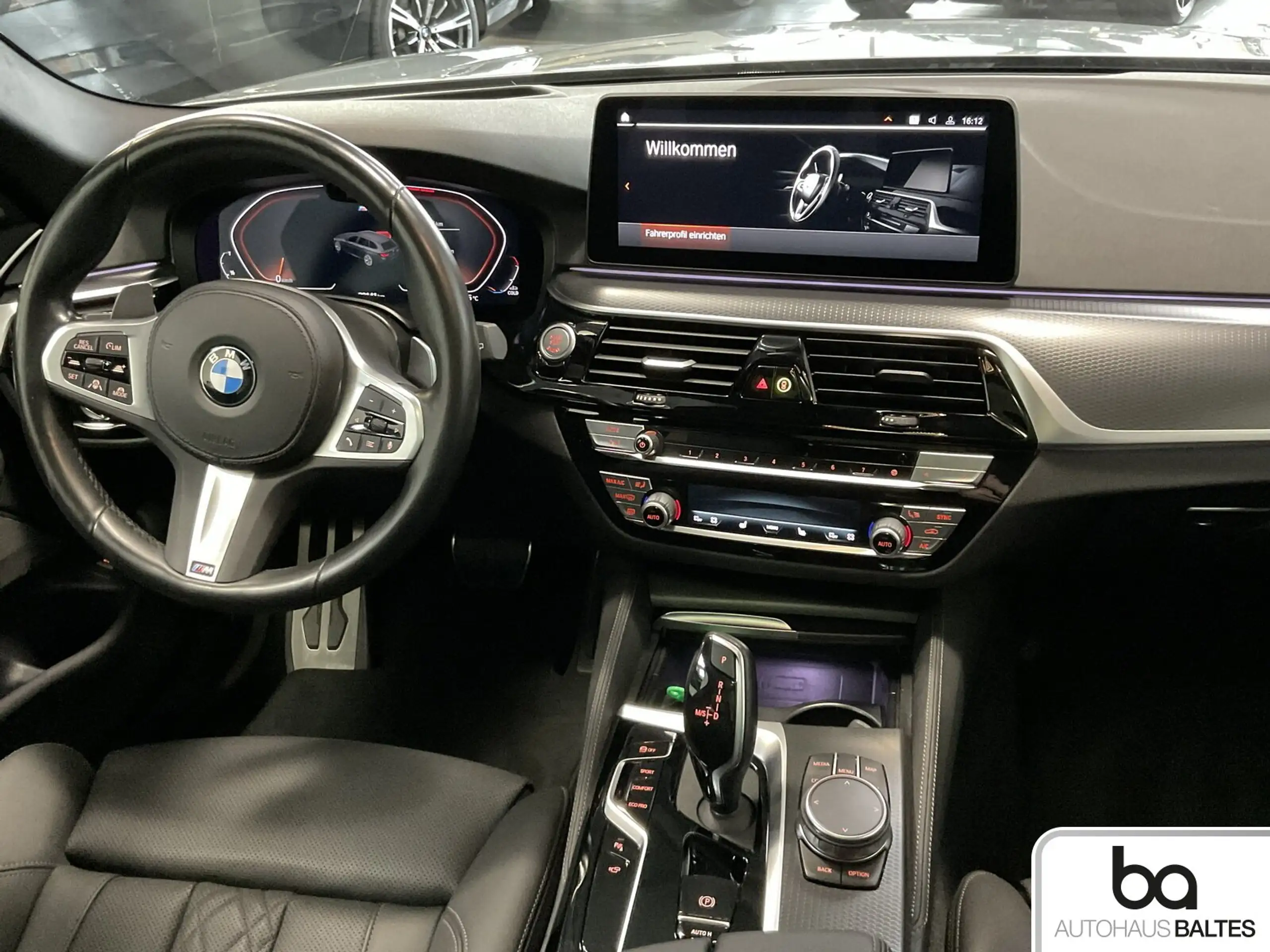 BMW - 530