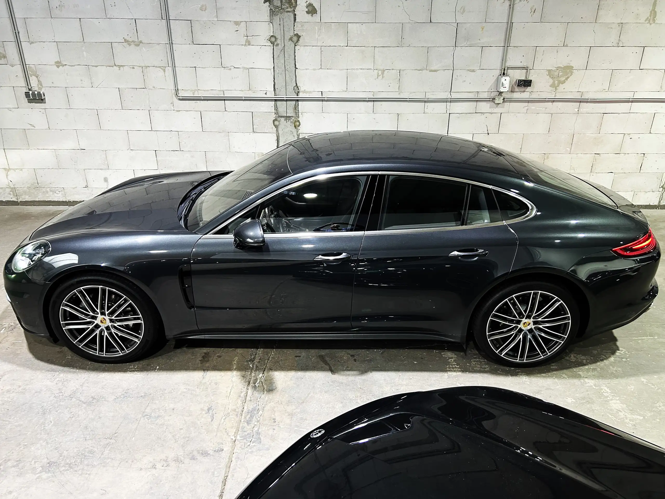 Porsche - Panamera