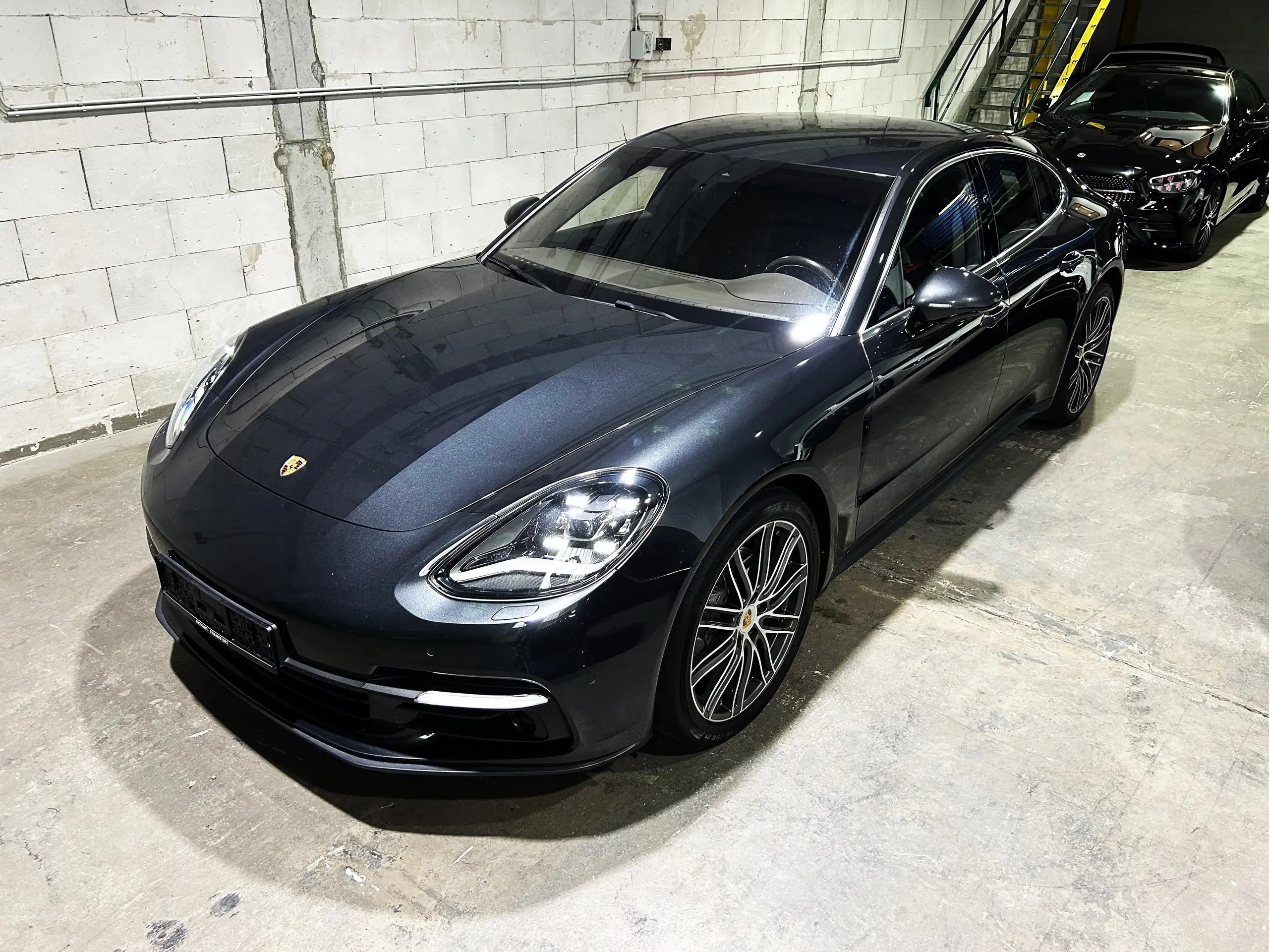 Porsche - Panamera