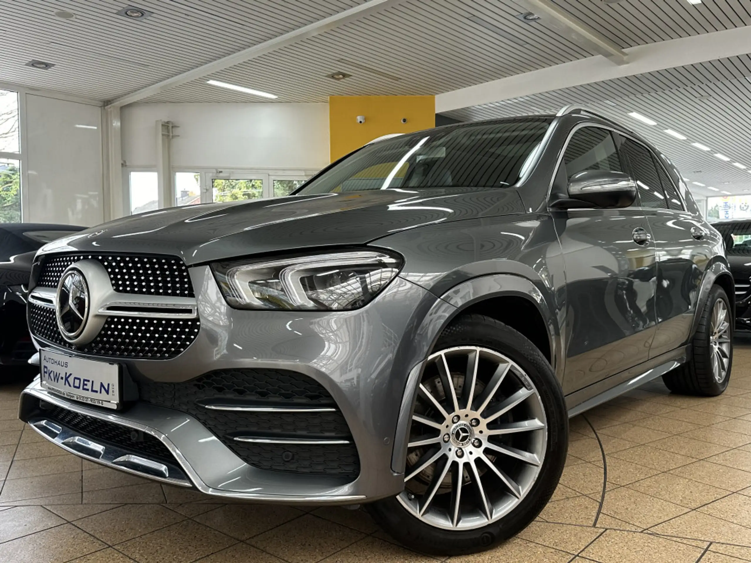 Mercedes-Benz - GLE 300