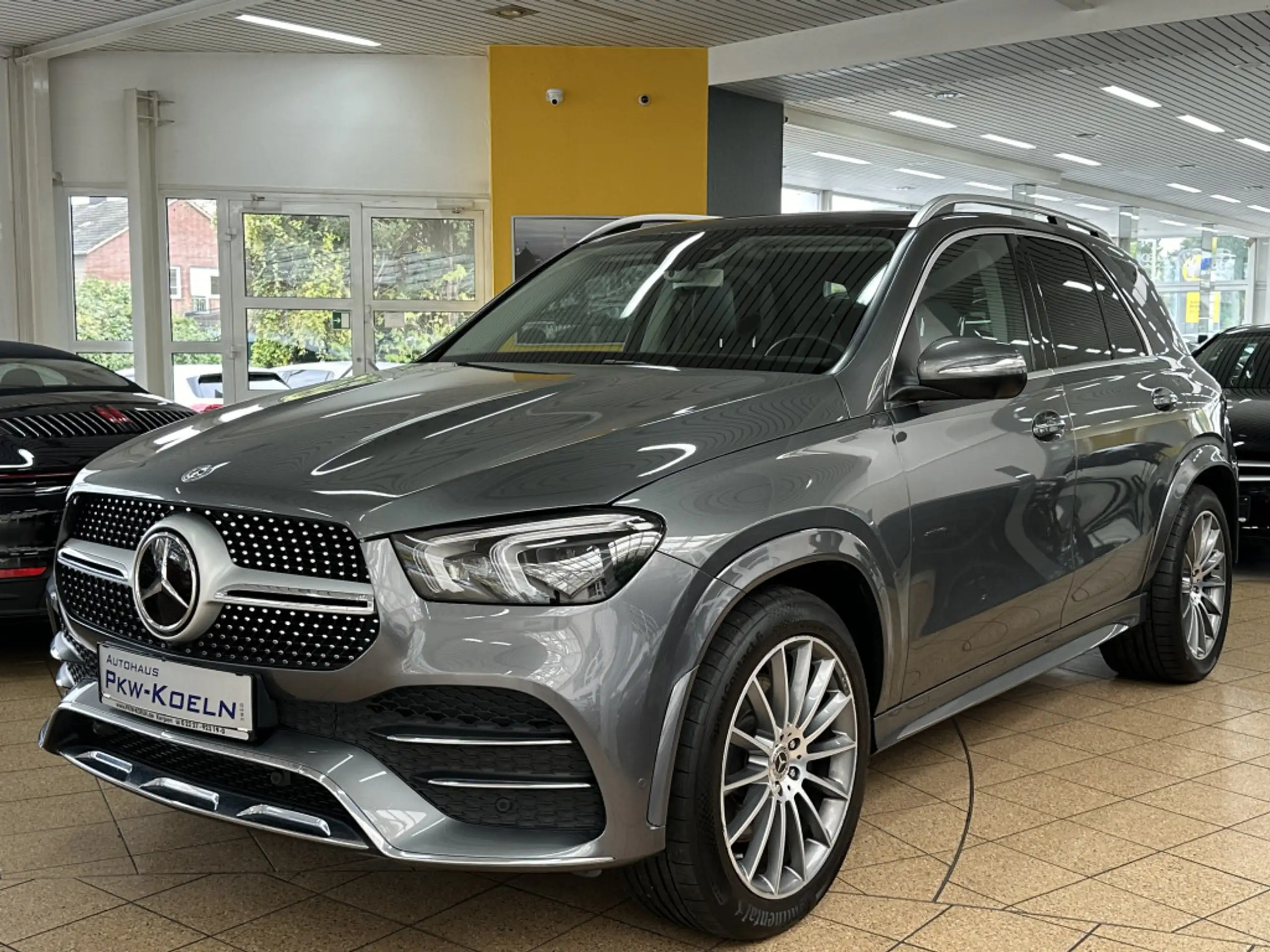 Mercedes-Benz - GLE 300