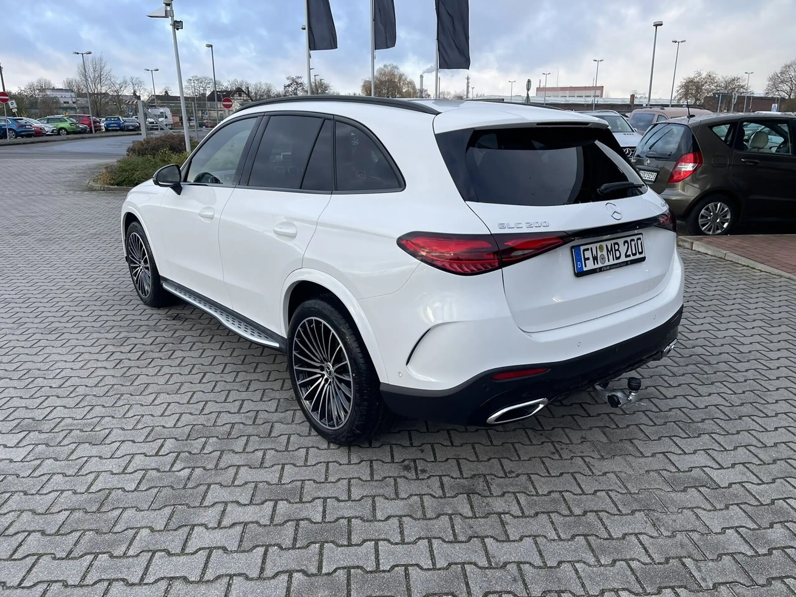 Mercedes-Benz - GLC 200