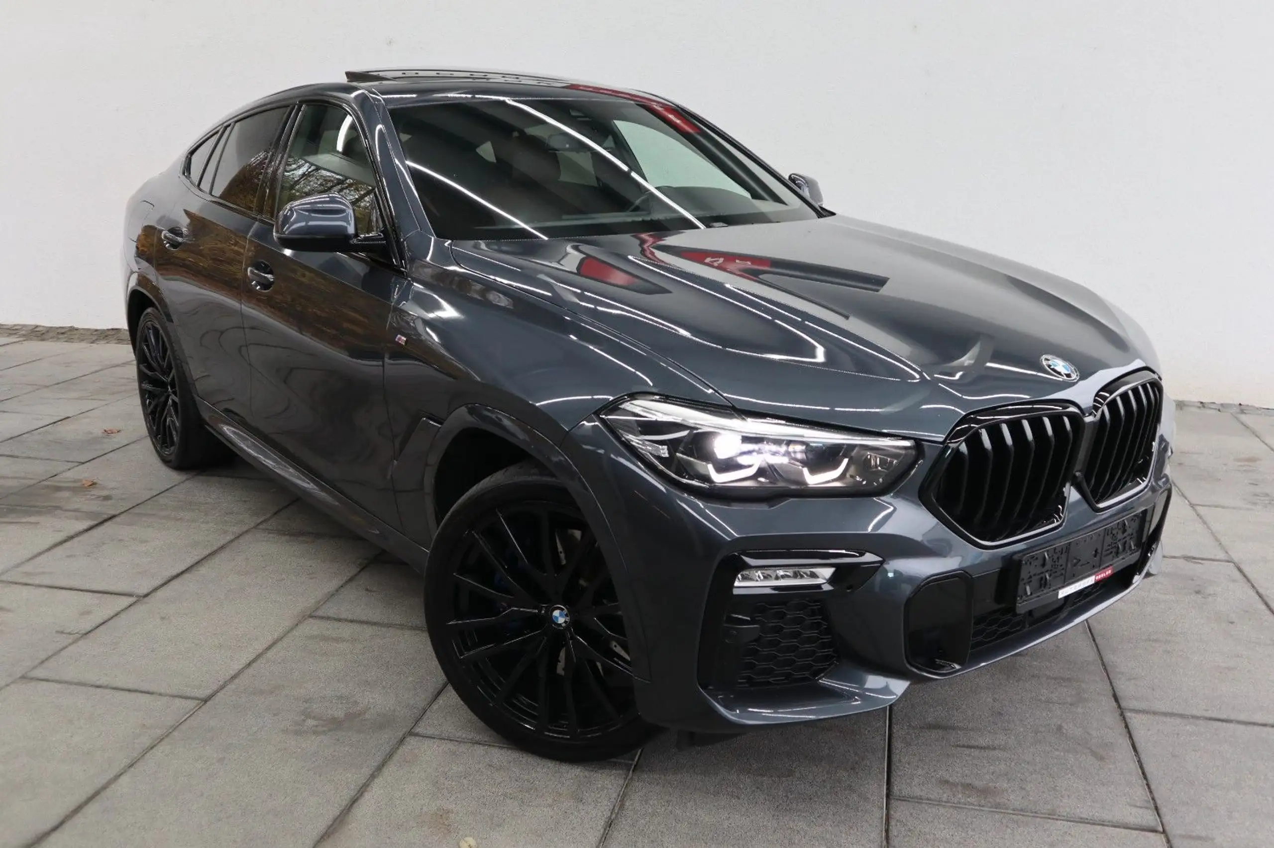 BMW - X6