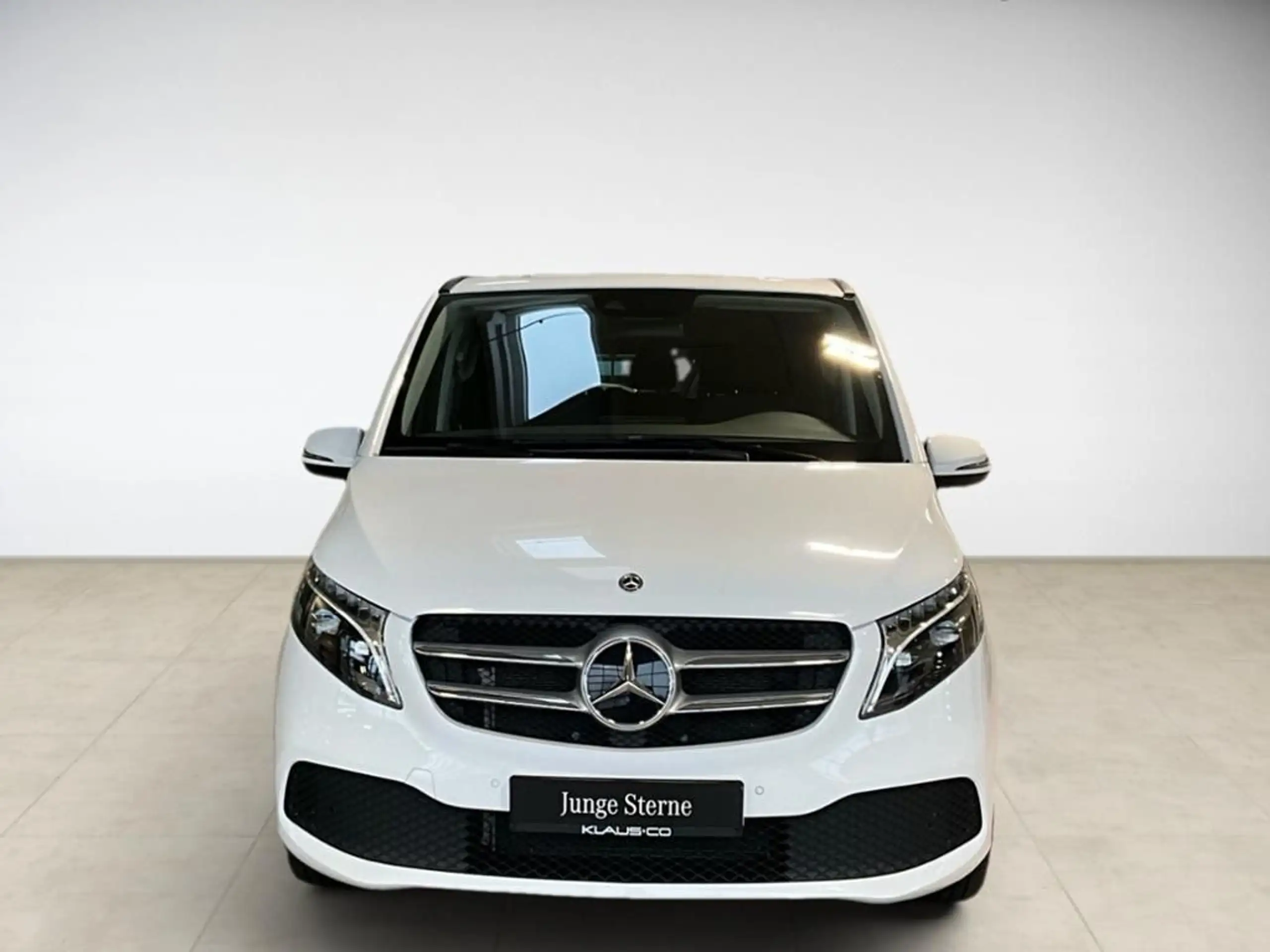 Mercedes-Benz - V 250