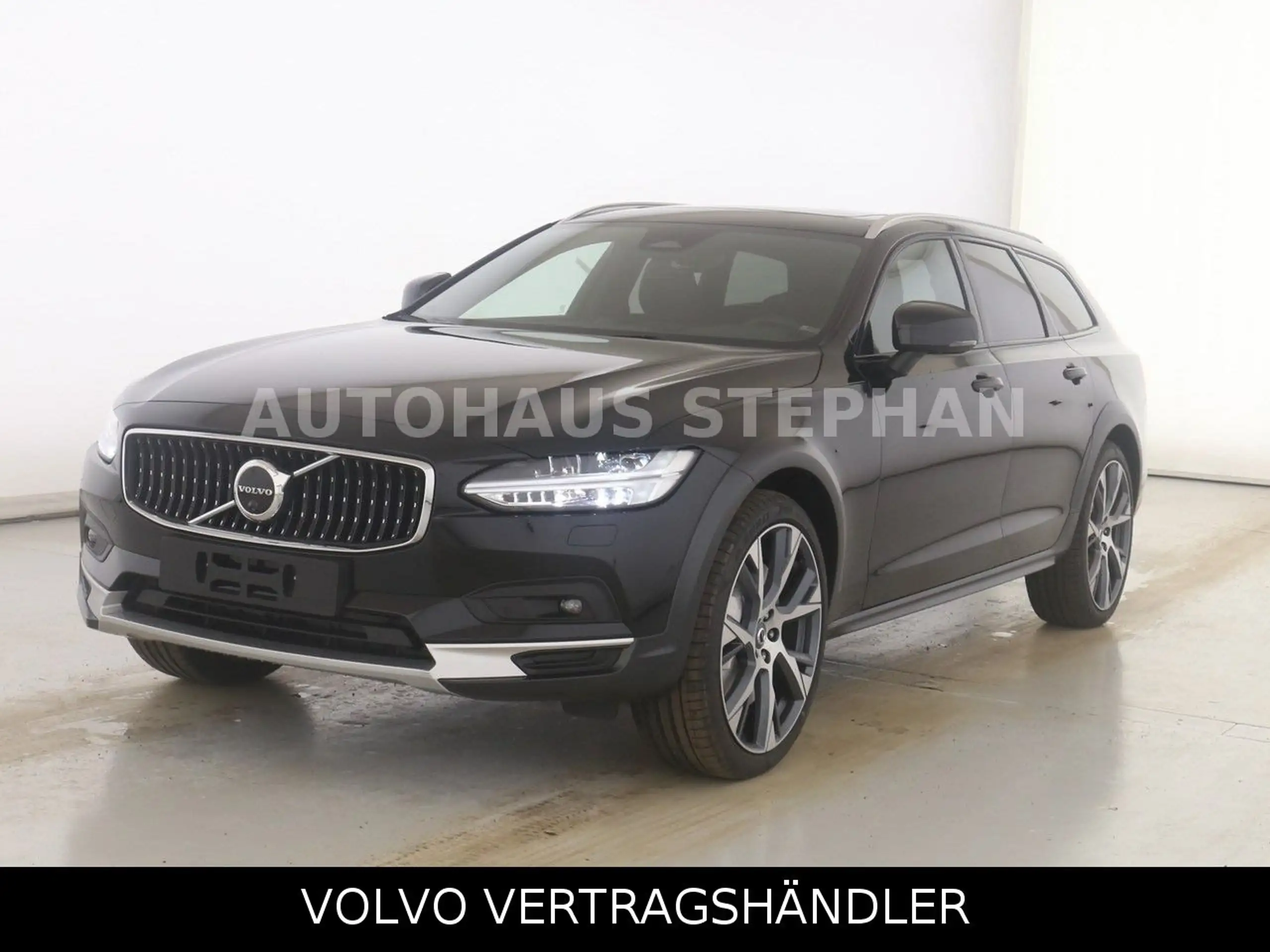 Volvo - V90 Cross Country