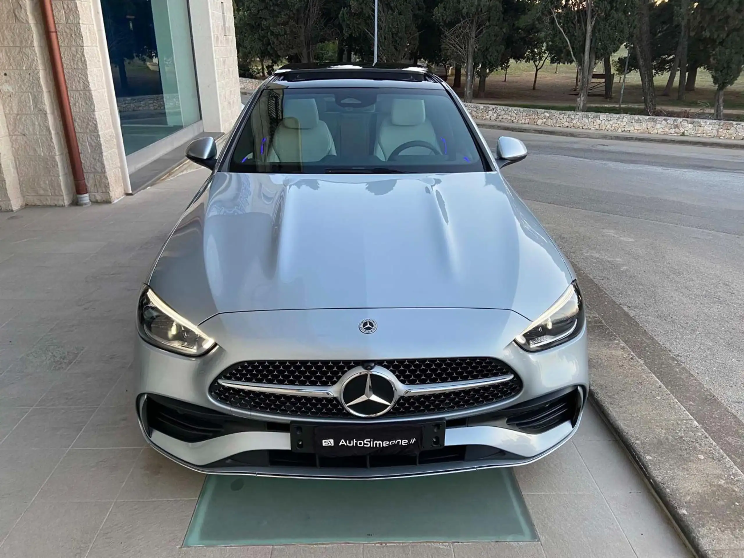 Mercedes-Benz - C 220