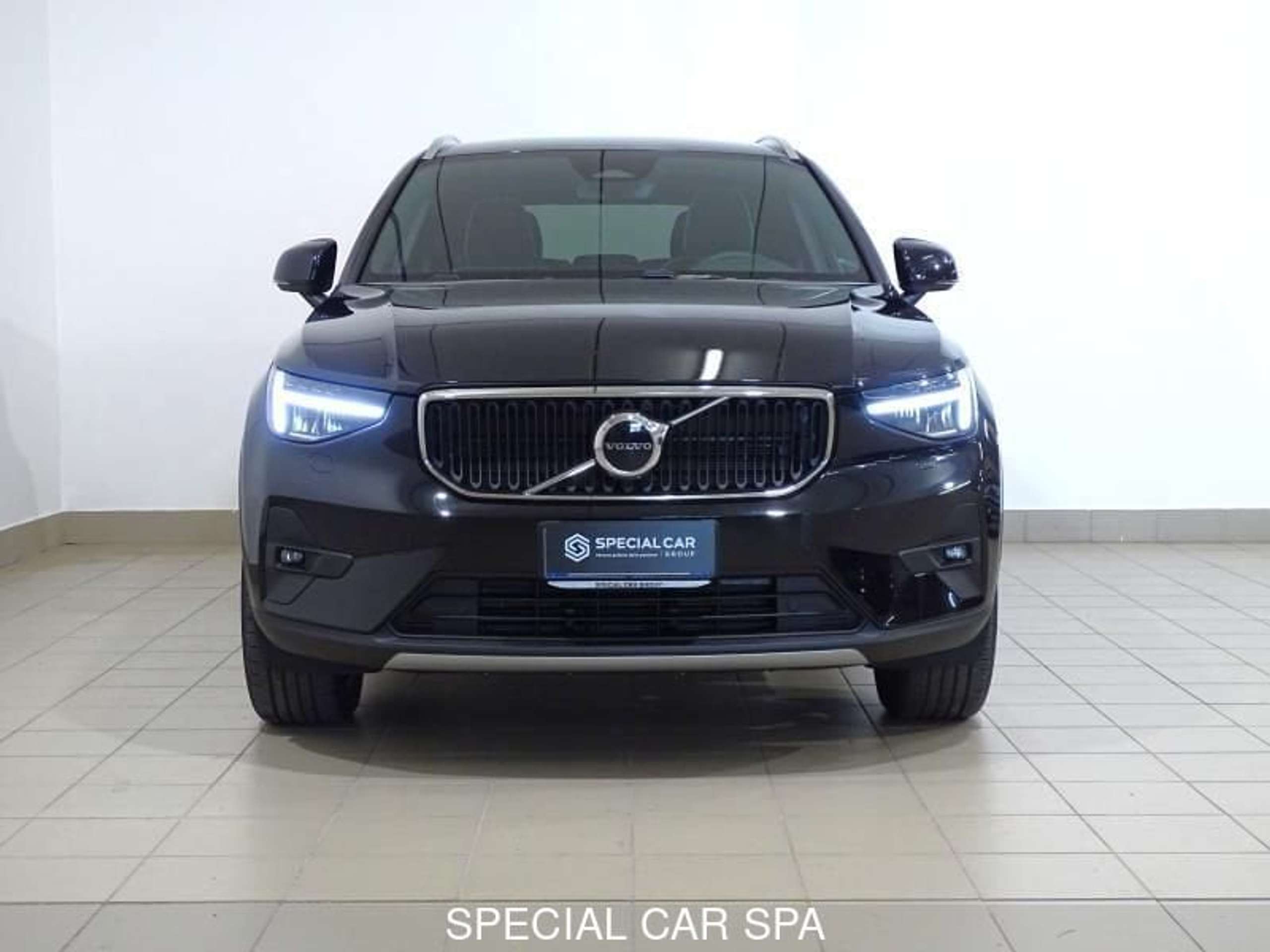 Volvo - XC40