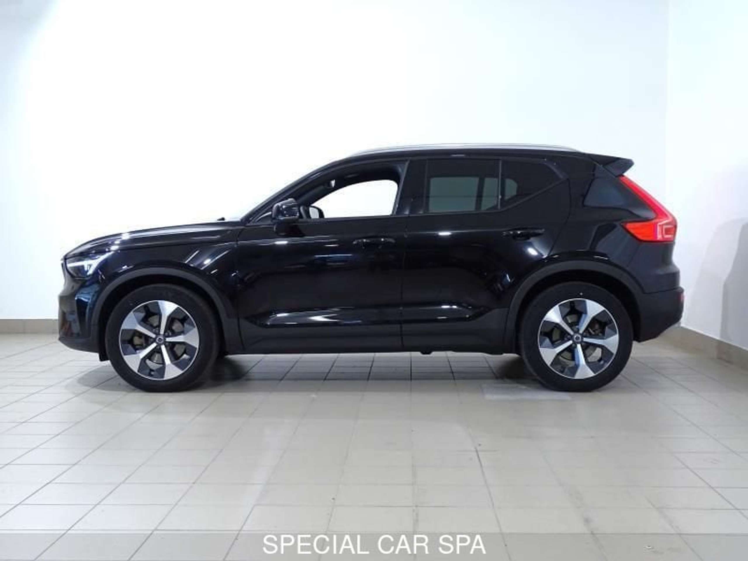 Volvo - XC40