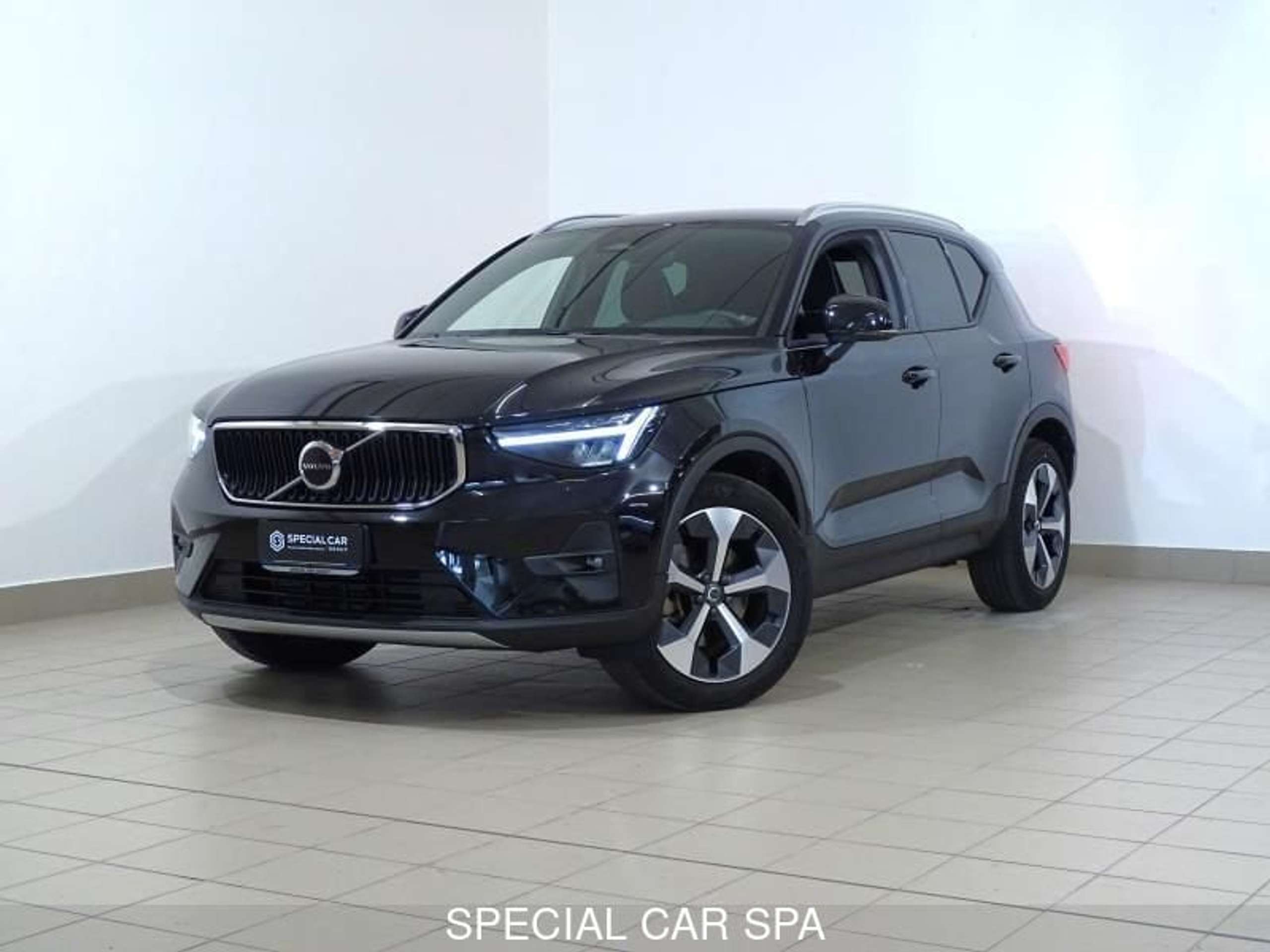 Volvo - XC40