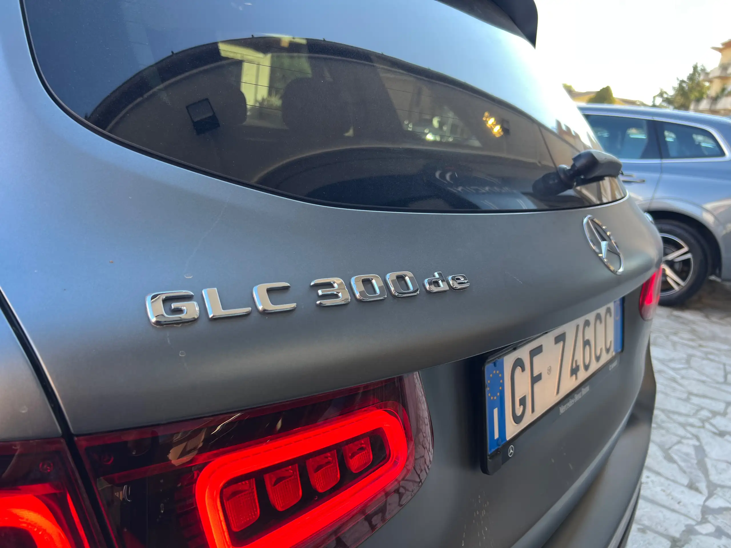 Mercedes-Benz - GLC 300