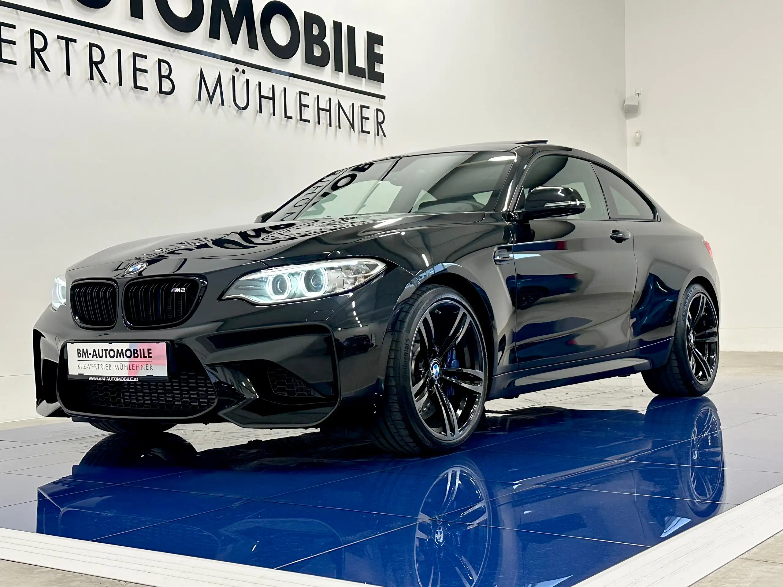 BMW - M2