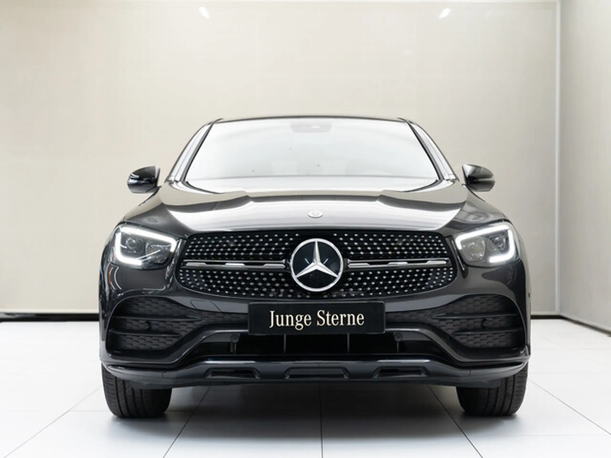 Mercedes-Benz - GLC 200