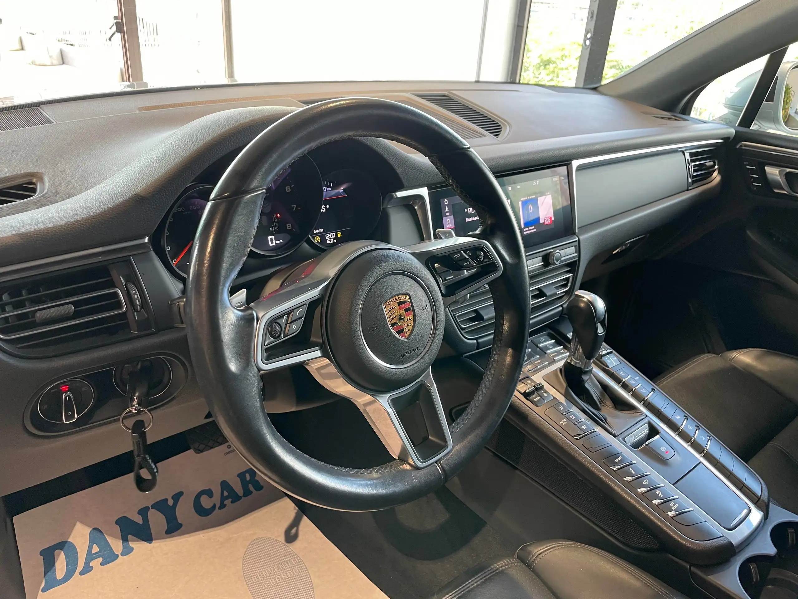 Porsche - Macan