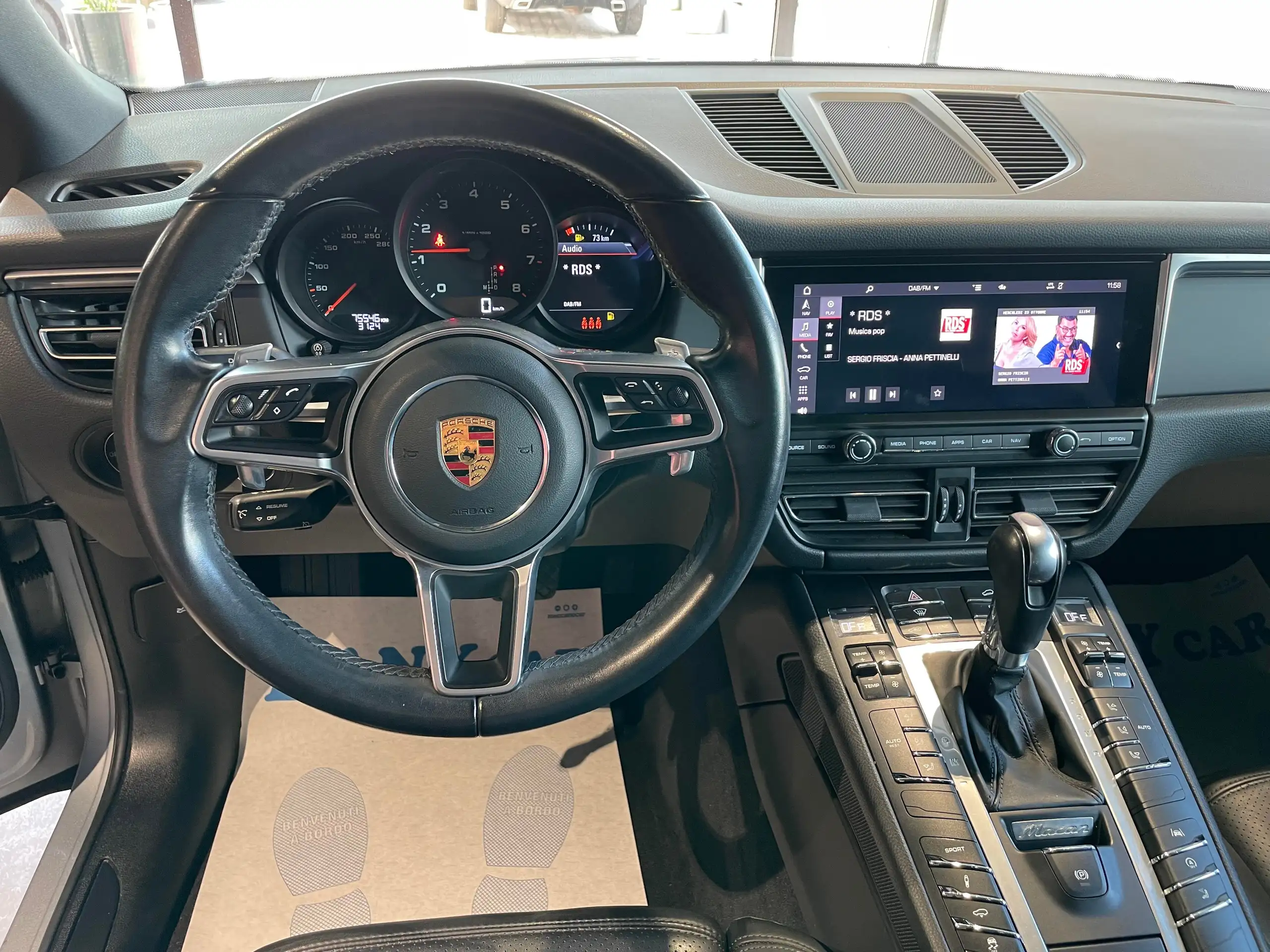 Porsche - Macan