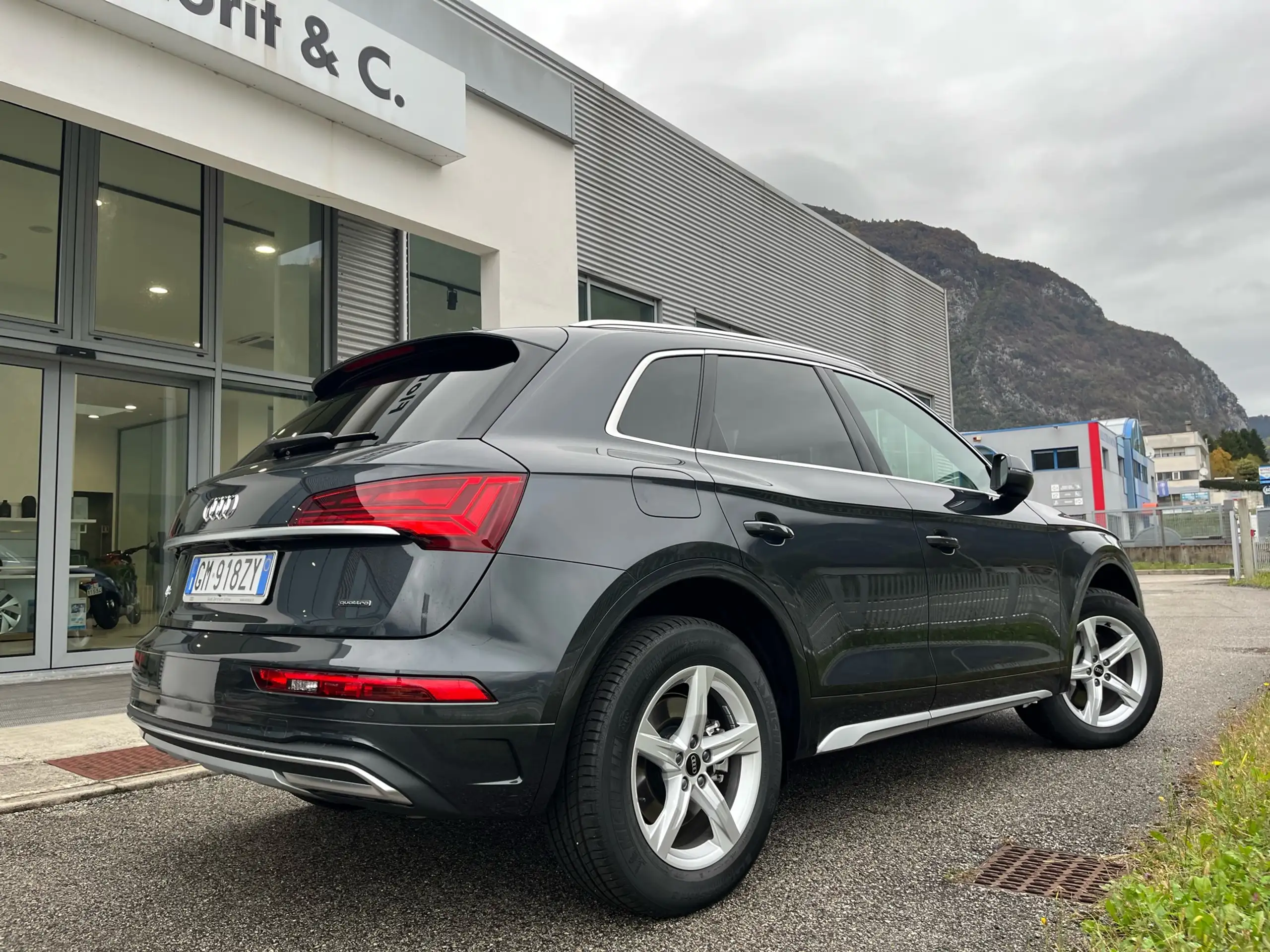 Audi - Q5