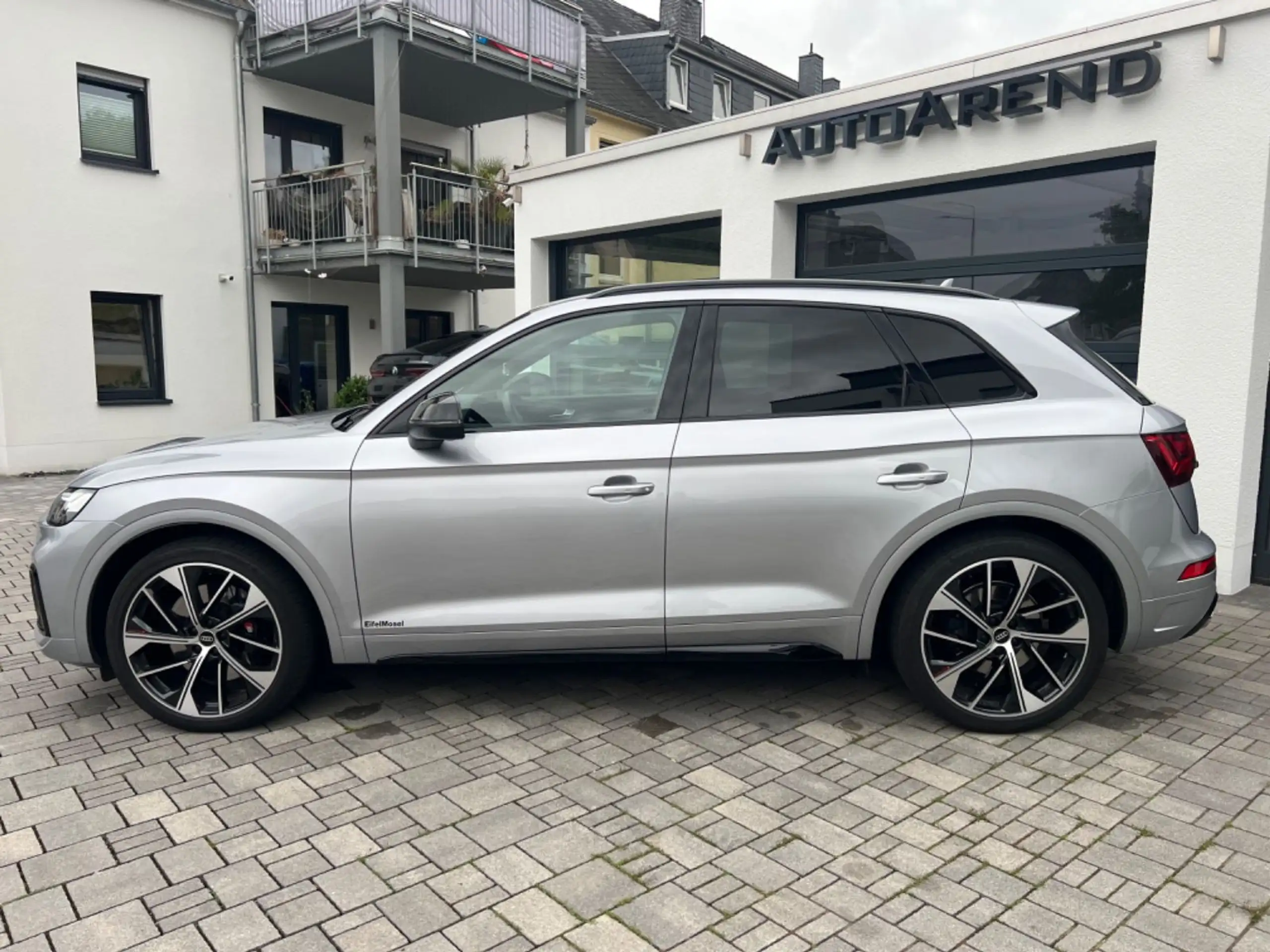 Audi - SQ5