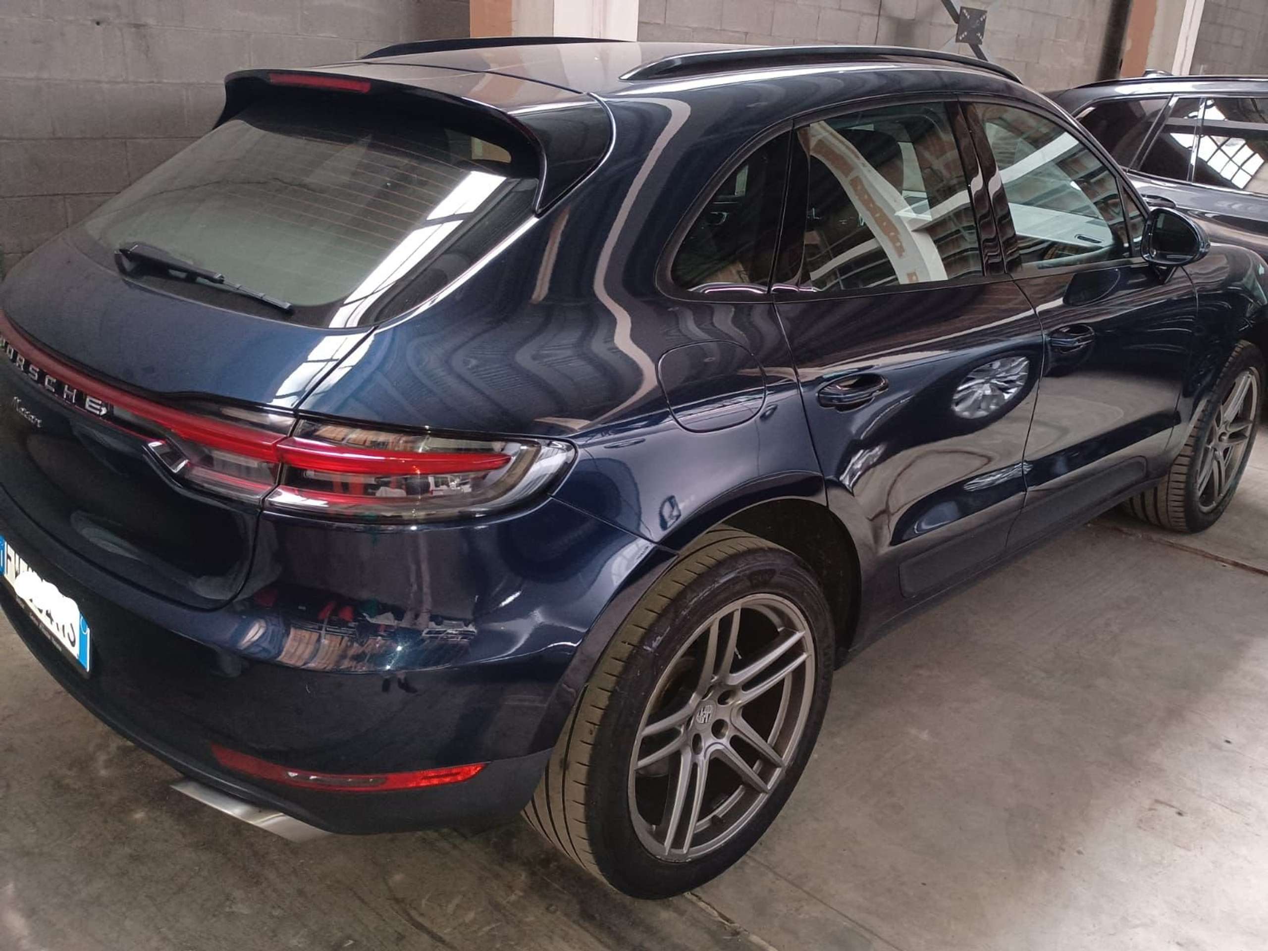 Porsche - Macan