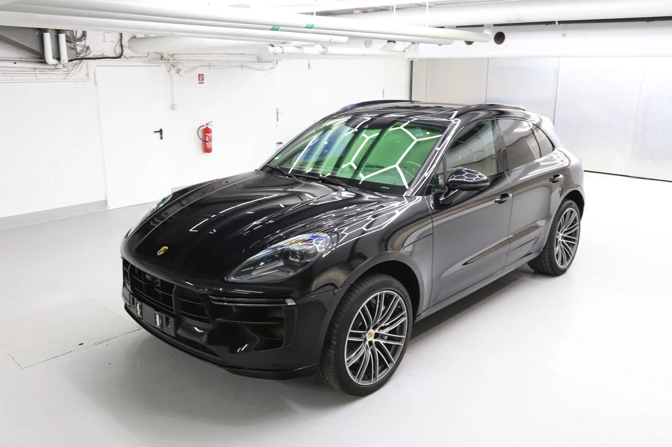 Porsche - Macan